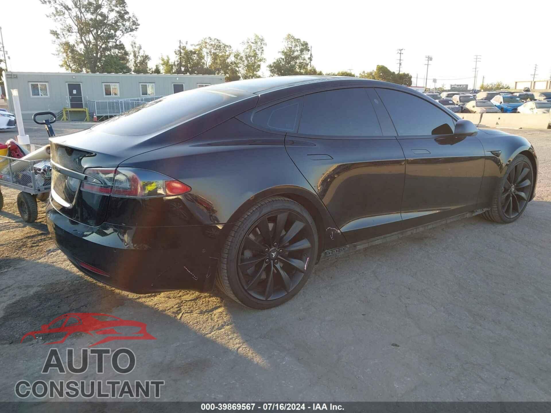 TESLA MODEL S 2017 - 5YJSA1E12HF215812