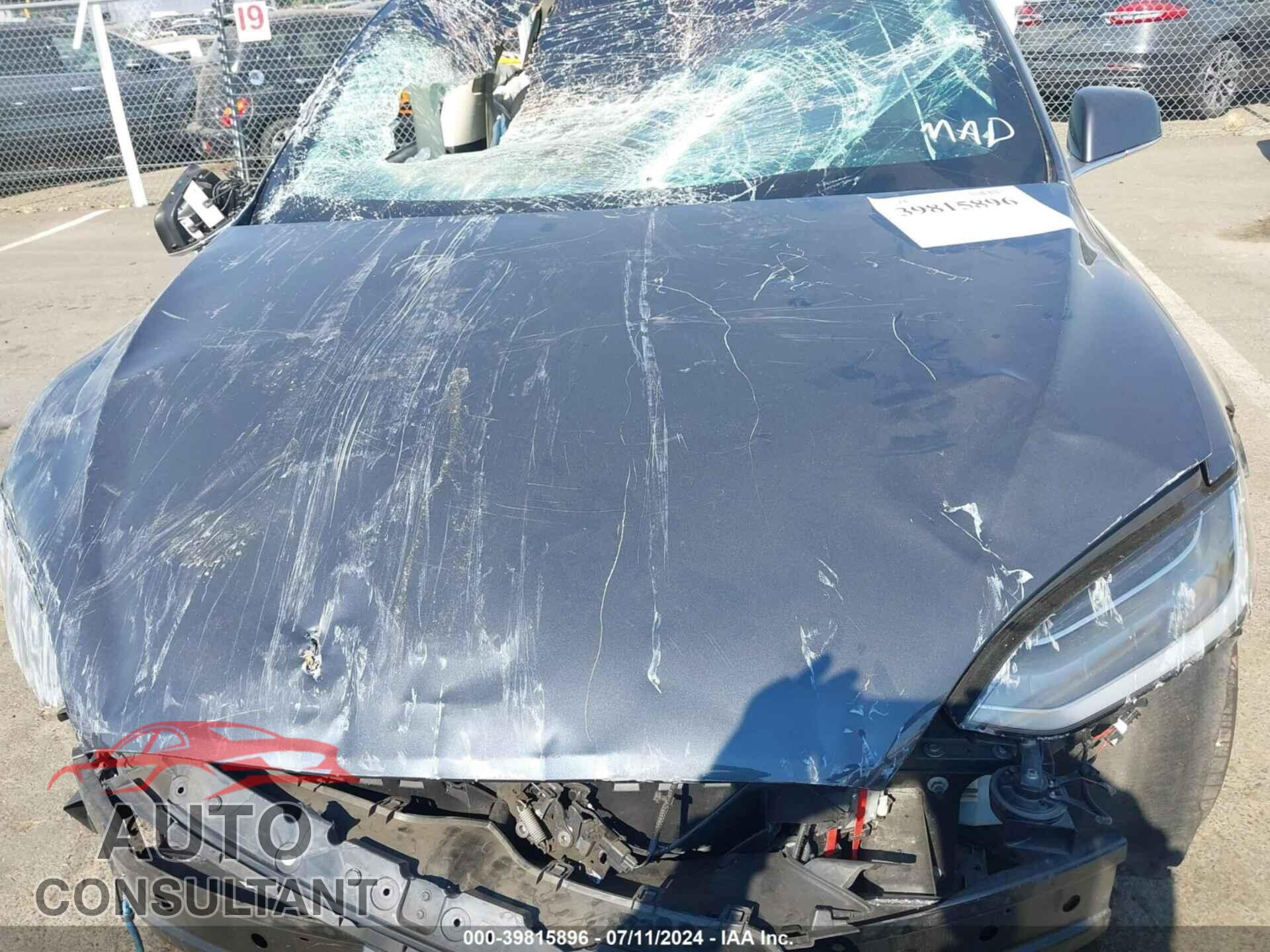 TESLA MODEL X 2017 - 5YJXCBE27HF046028