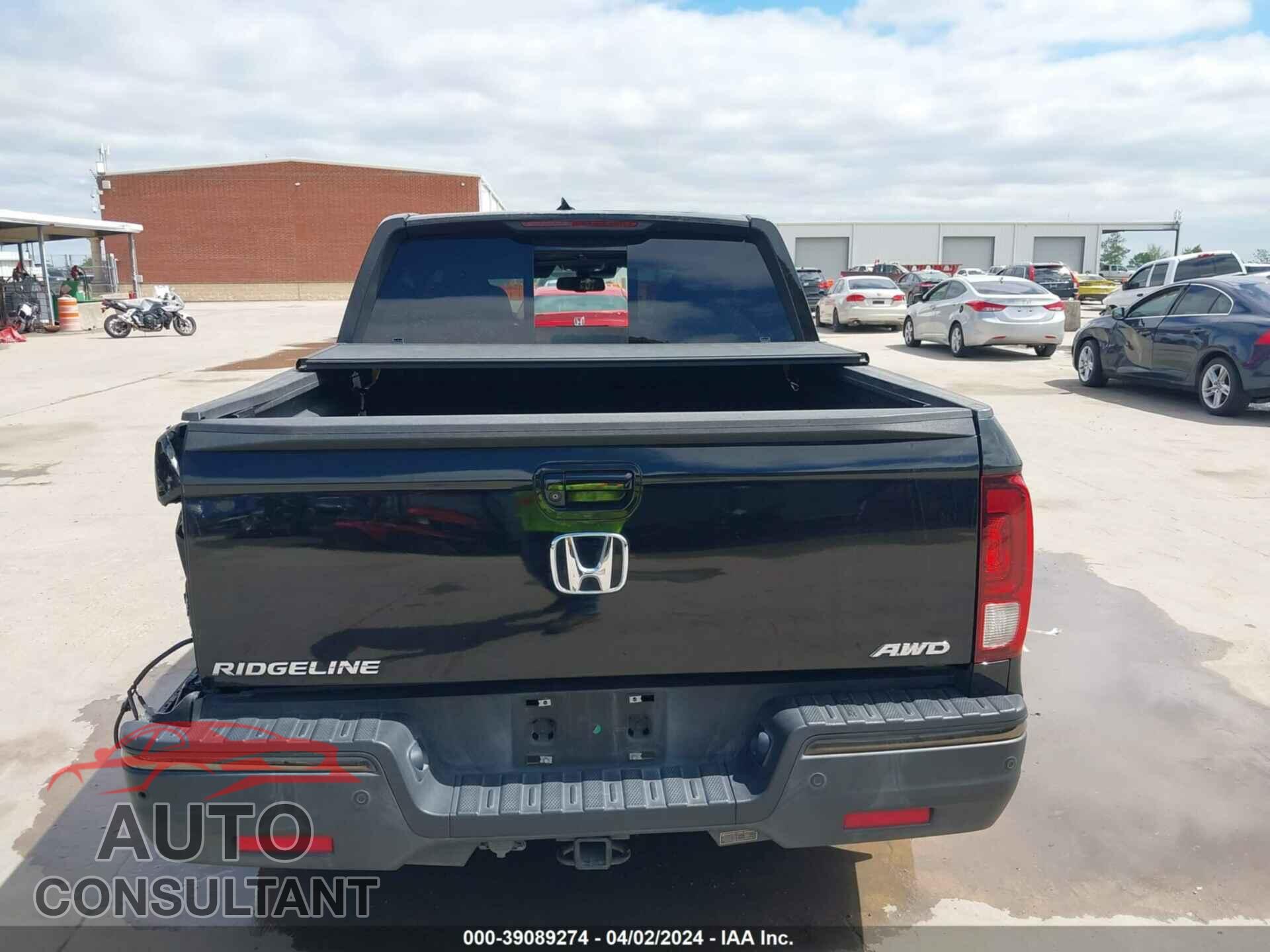 HONDA RIDGELINE 2017 - 5FPYK3F8XHB011037