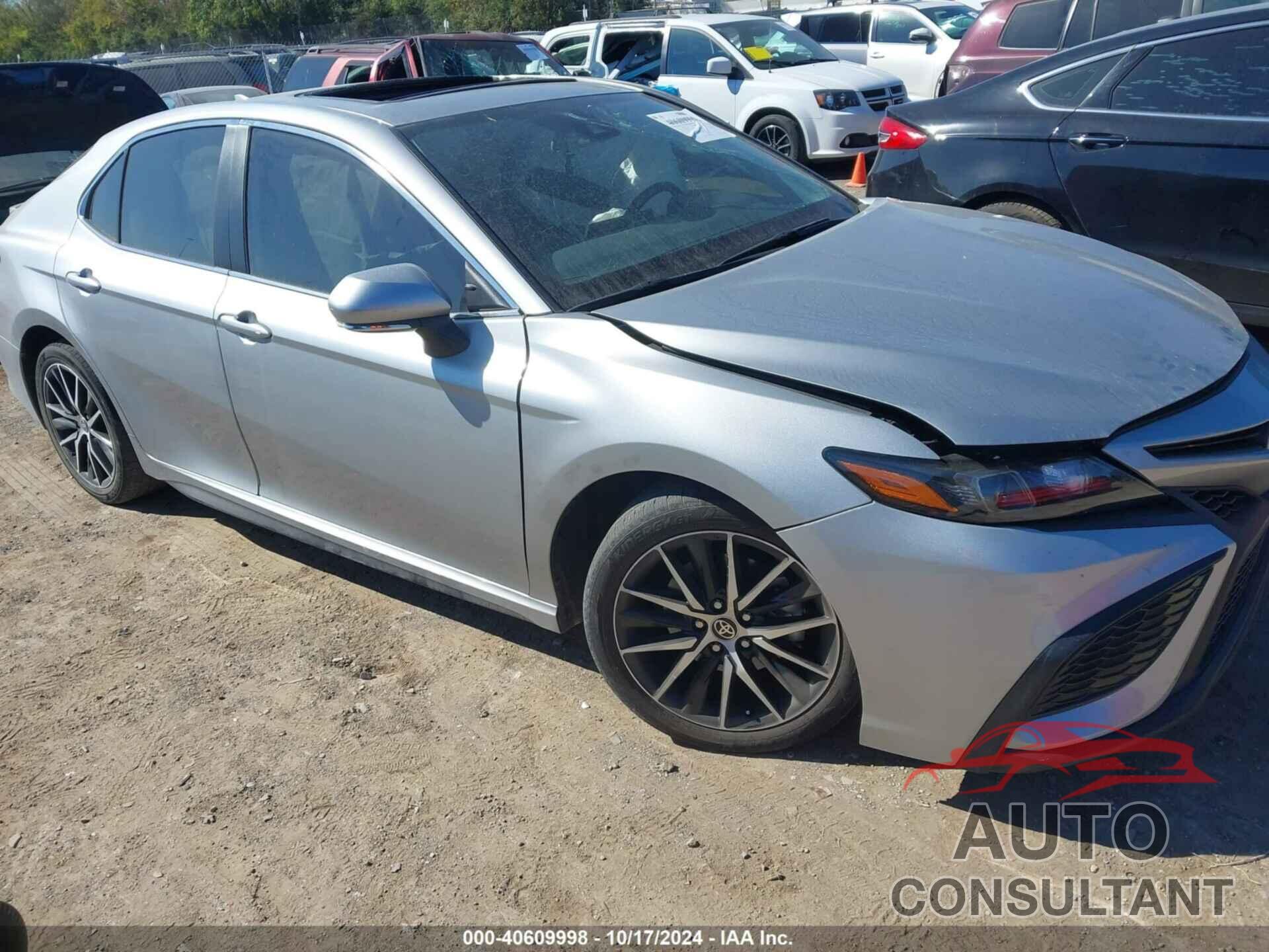 TOYOTA CAMRY 2022 - 4T1T11BK1NU060802