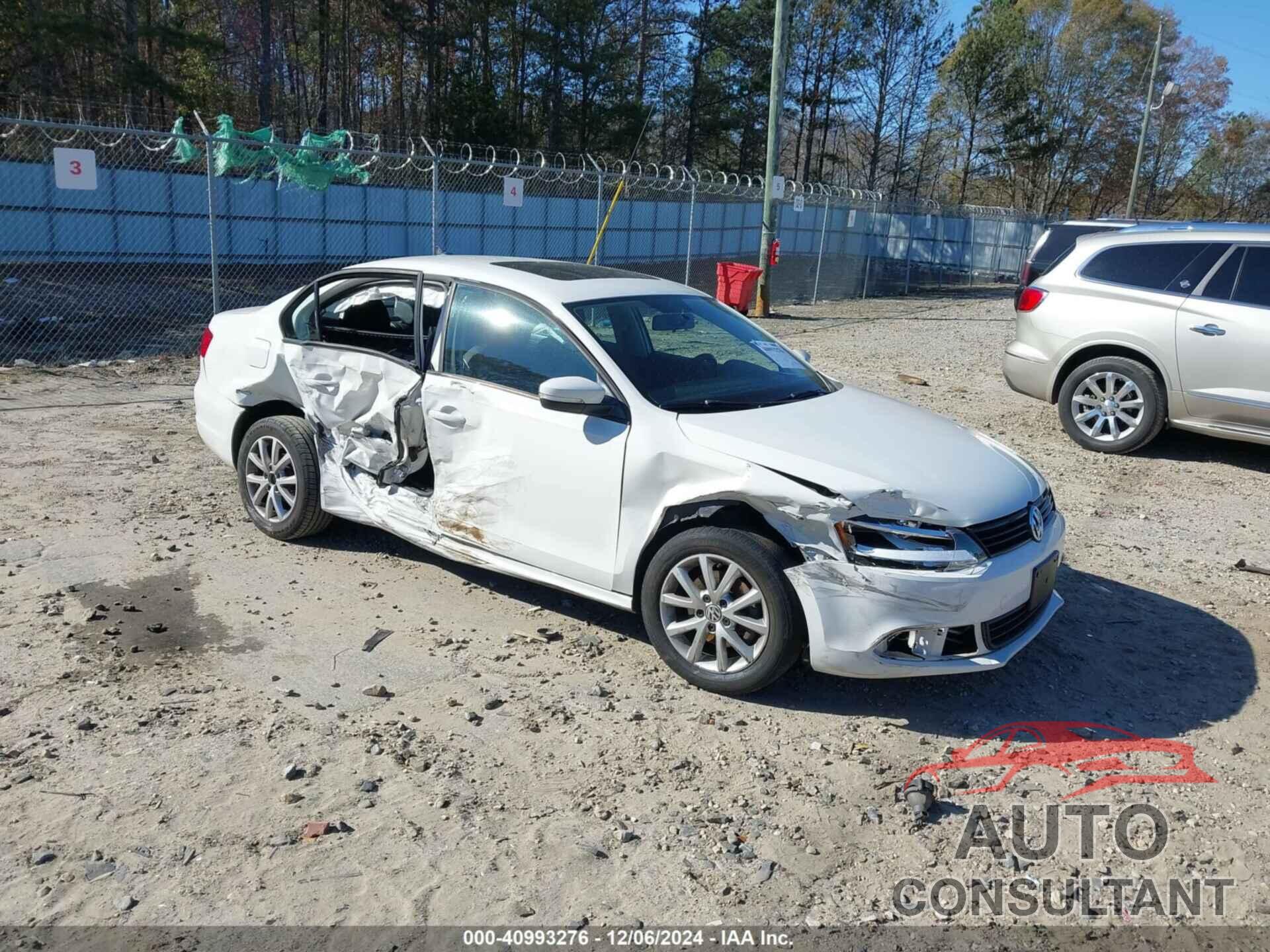 VOLKSWAGEN JETTA 2012 - 3VWDX7AJ5CM120758