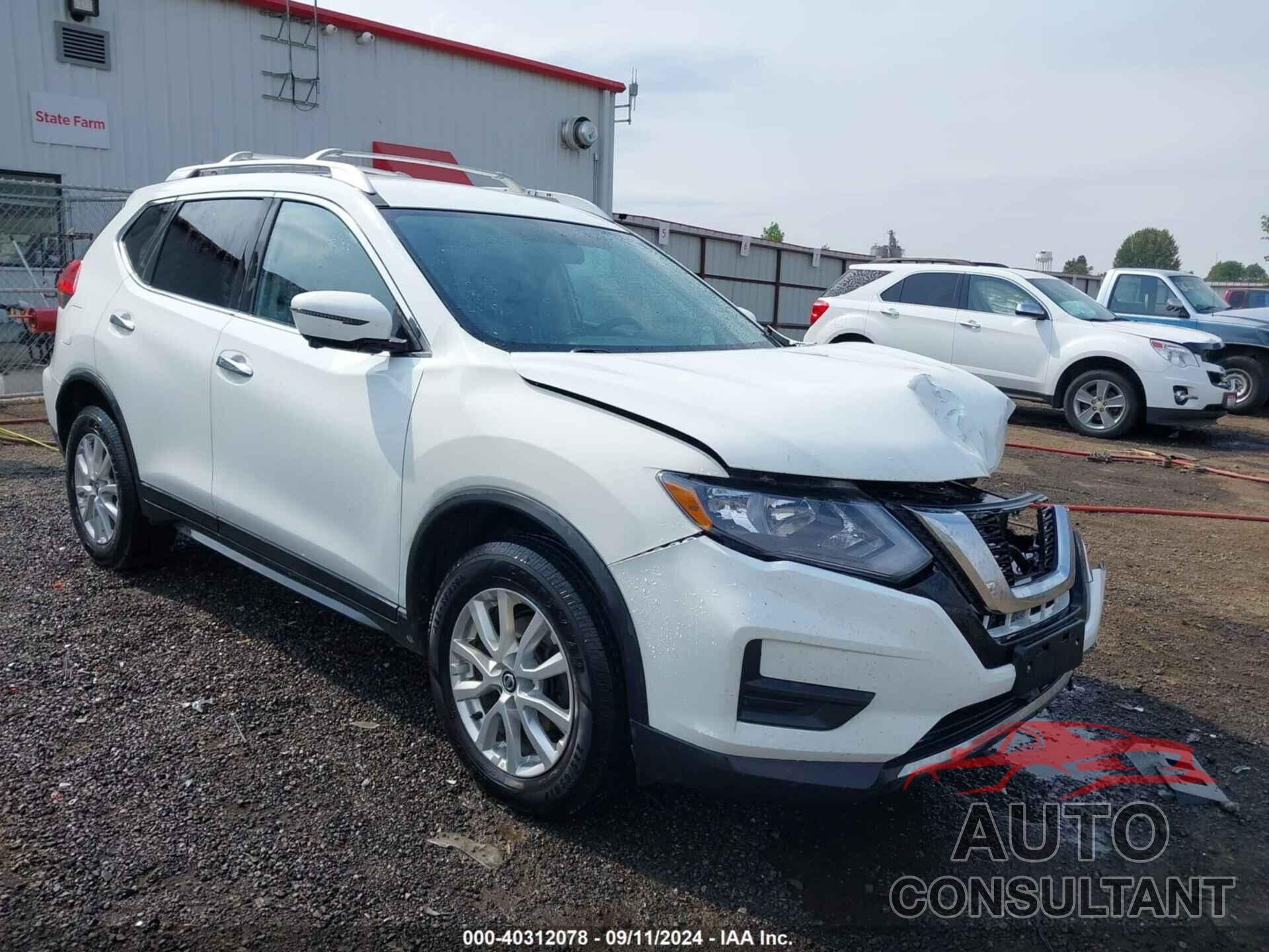 NISSAN ROGUE 2017 - KNMAT2MV8HP580694