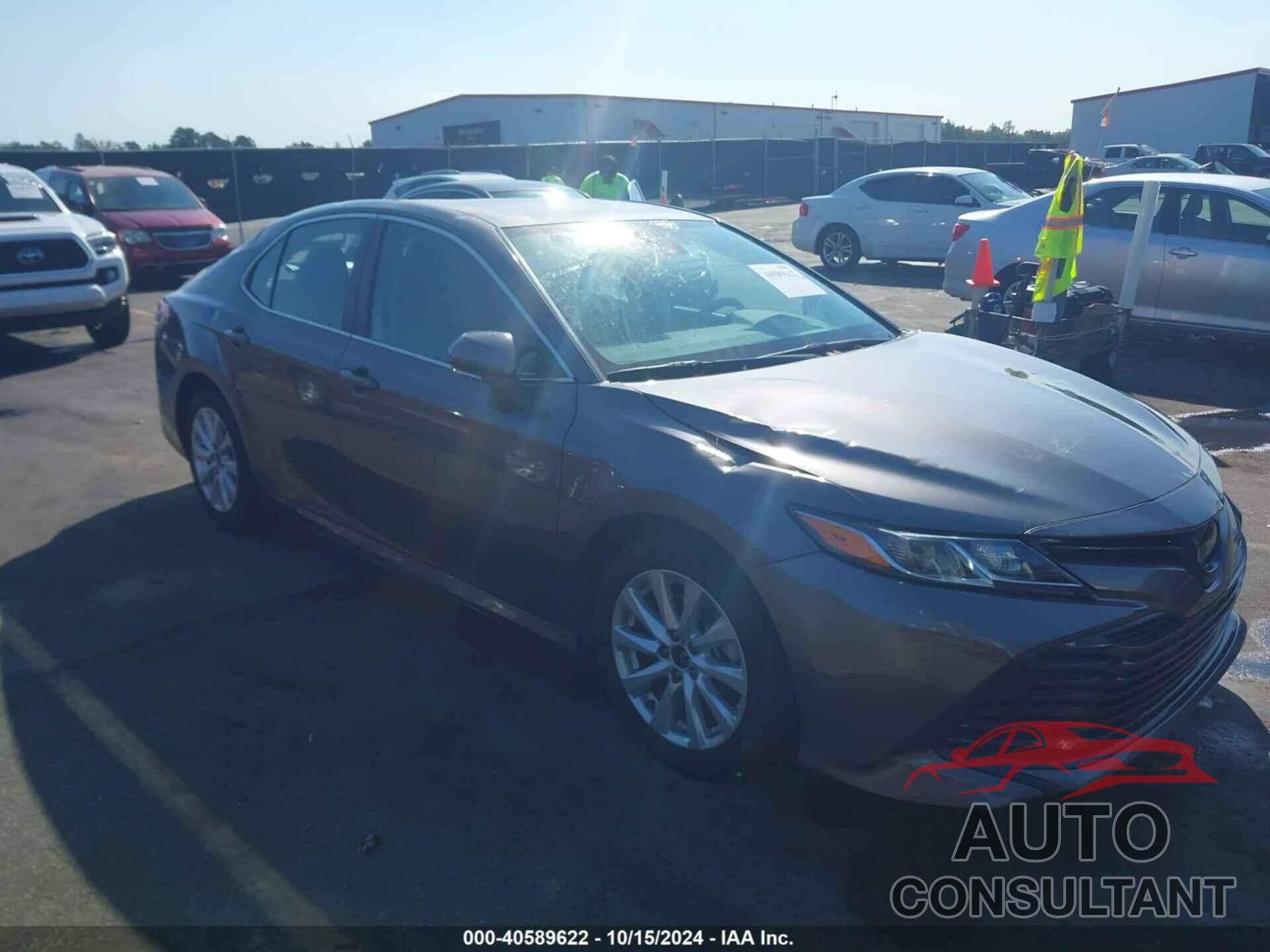 TOYOTA CAMRY 2019 - 4T1B11HK1KU818832