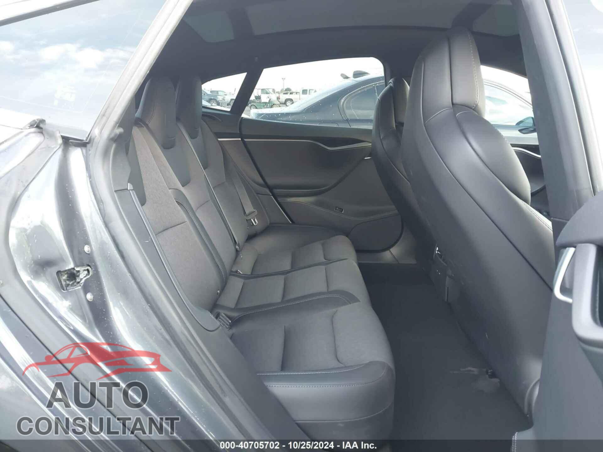 TESLA MODEL S 2019 - 5YJSA1E24KF305074