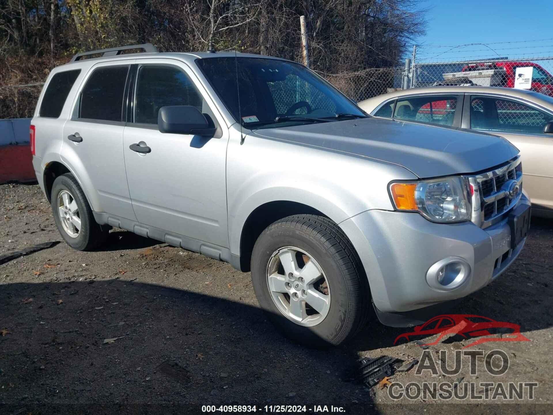 FORD ESCAPE 2010 - 1FMCU9DG4AKC07120