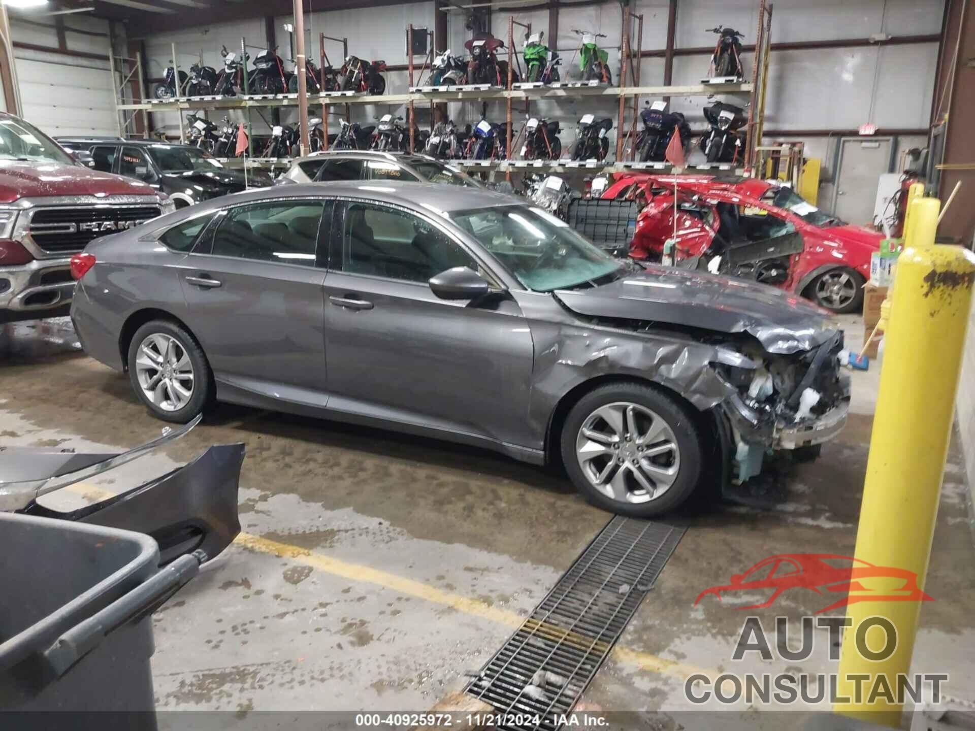 HONDA ACCORD 2018 - 1HGCV1F17JA138460