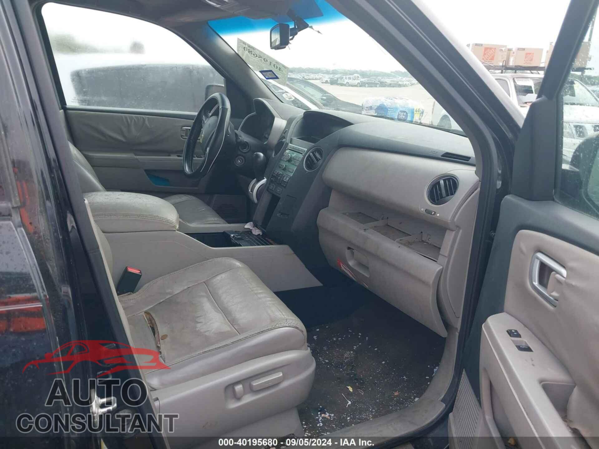 HONDA PILOT 2011 - 5FNYF3H59BB020335