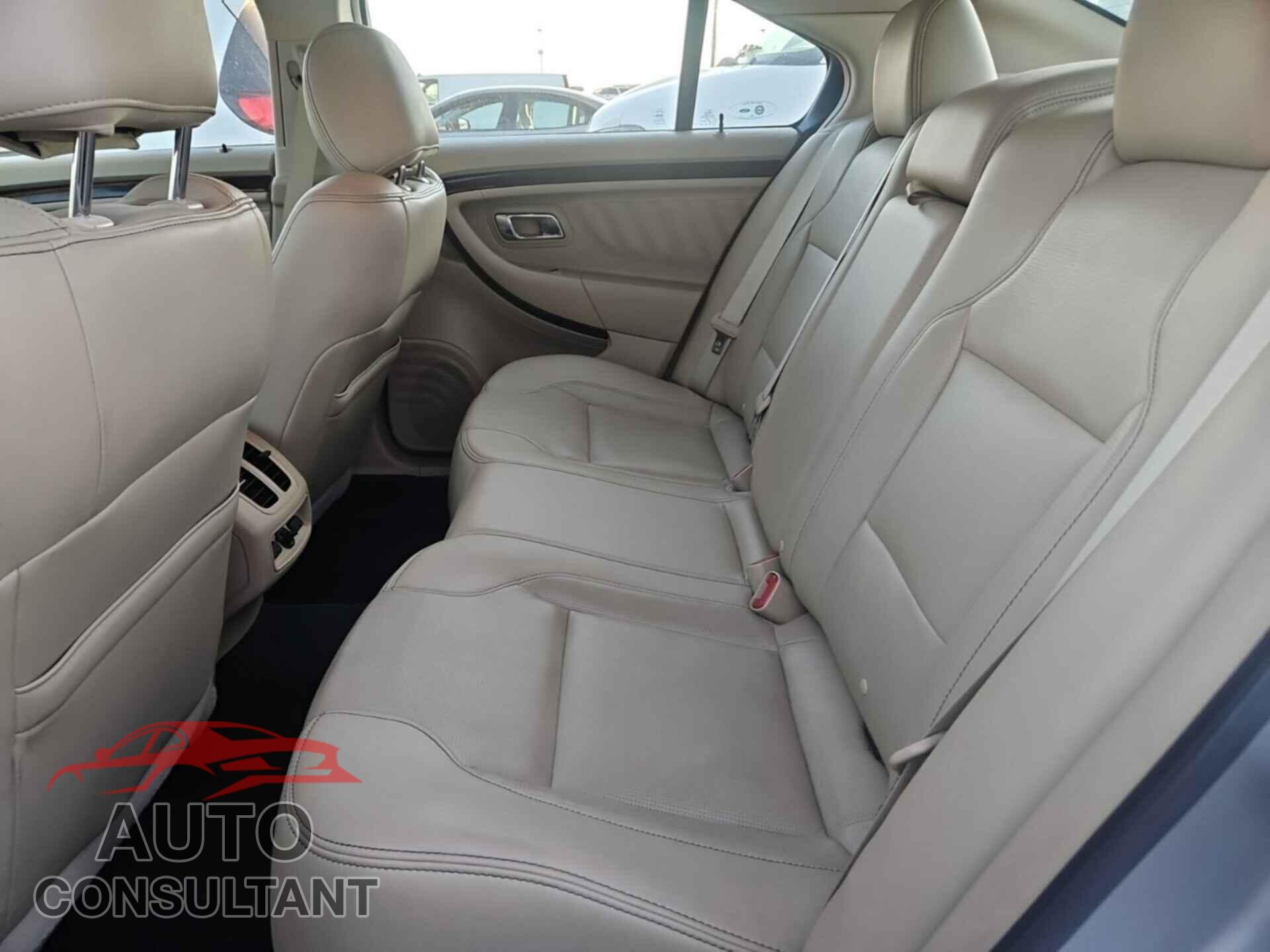 FORD TAURUS 2017 - 1FAHP2F87HG109927