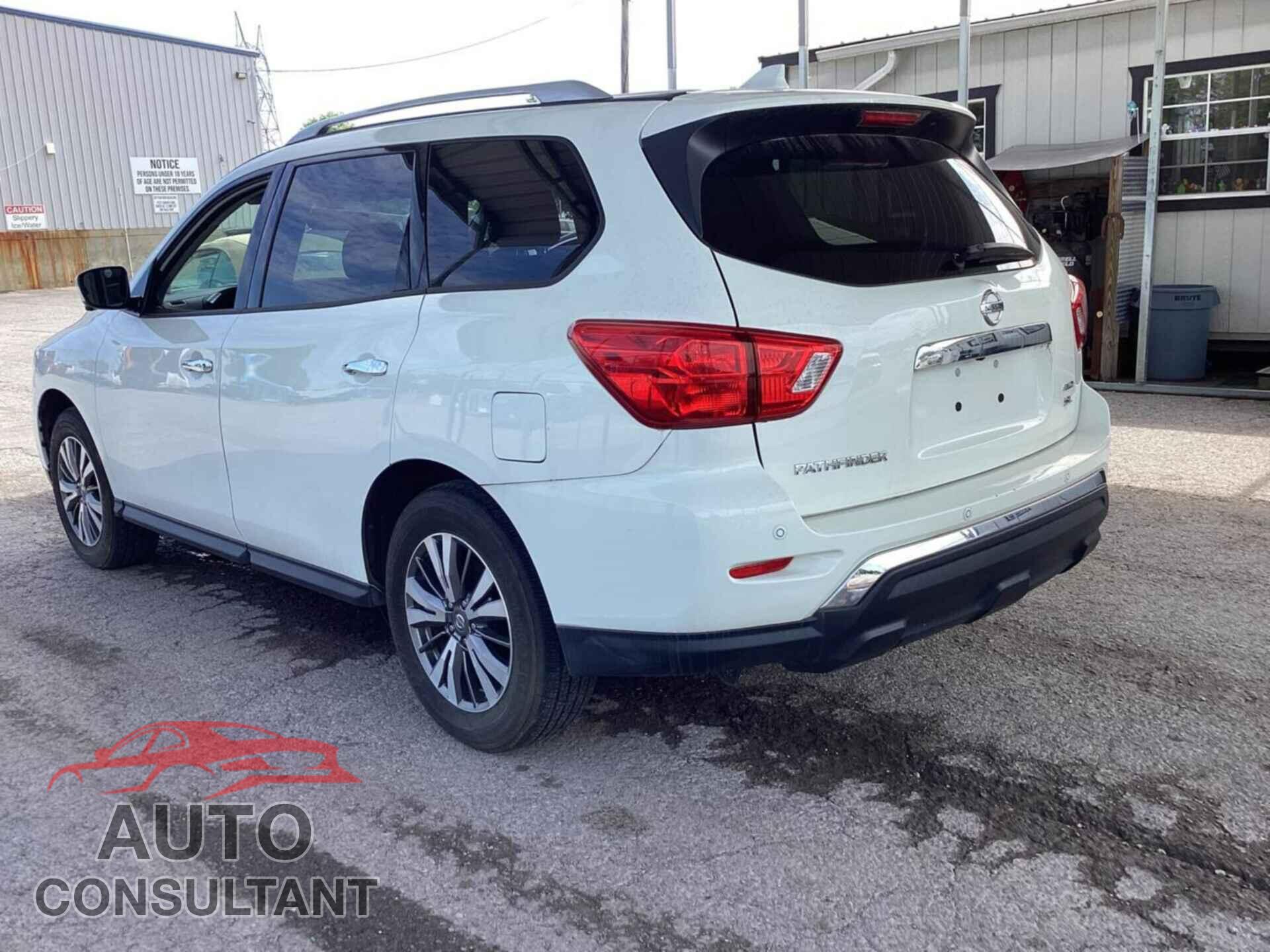 NISSAN PATHFINDER 2019 - 5N1DR2MM7KC647329