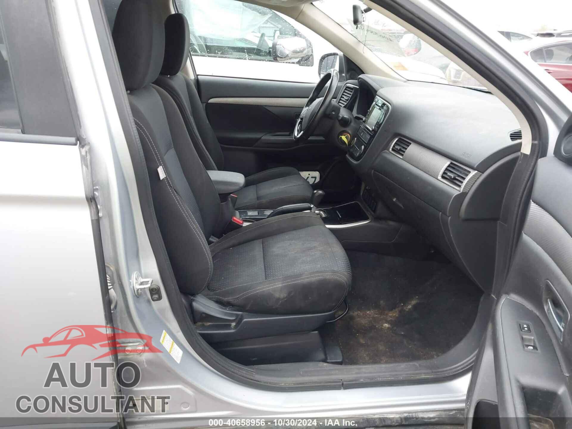 MITSUBISHI OUTLANDER 2017 - JA4AD2A31HZ017761