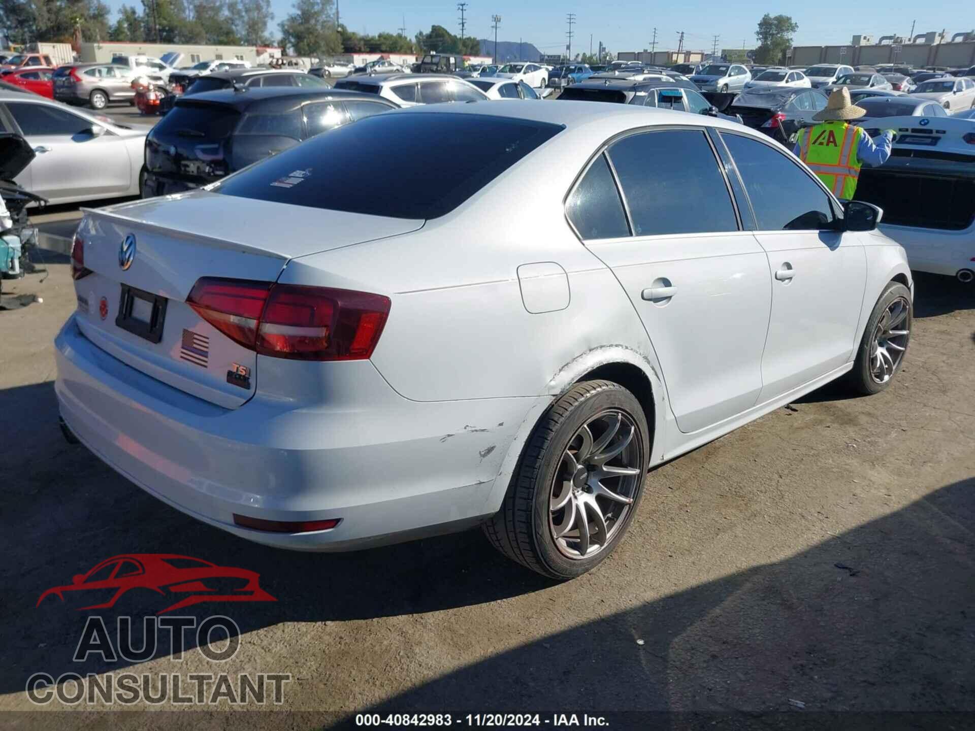 VOLKSWAGEN JETTA 2017 - 3VW2B7AJ1HM245995