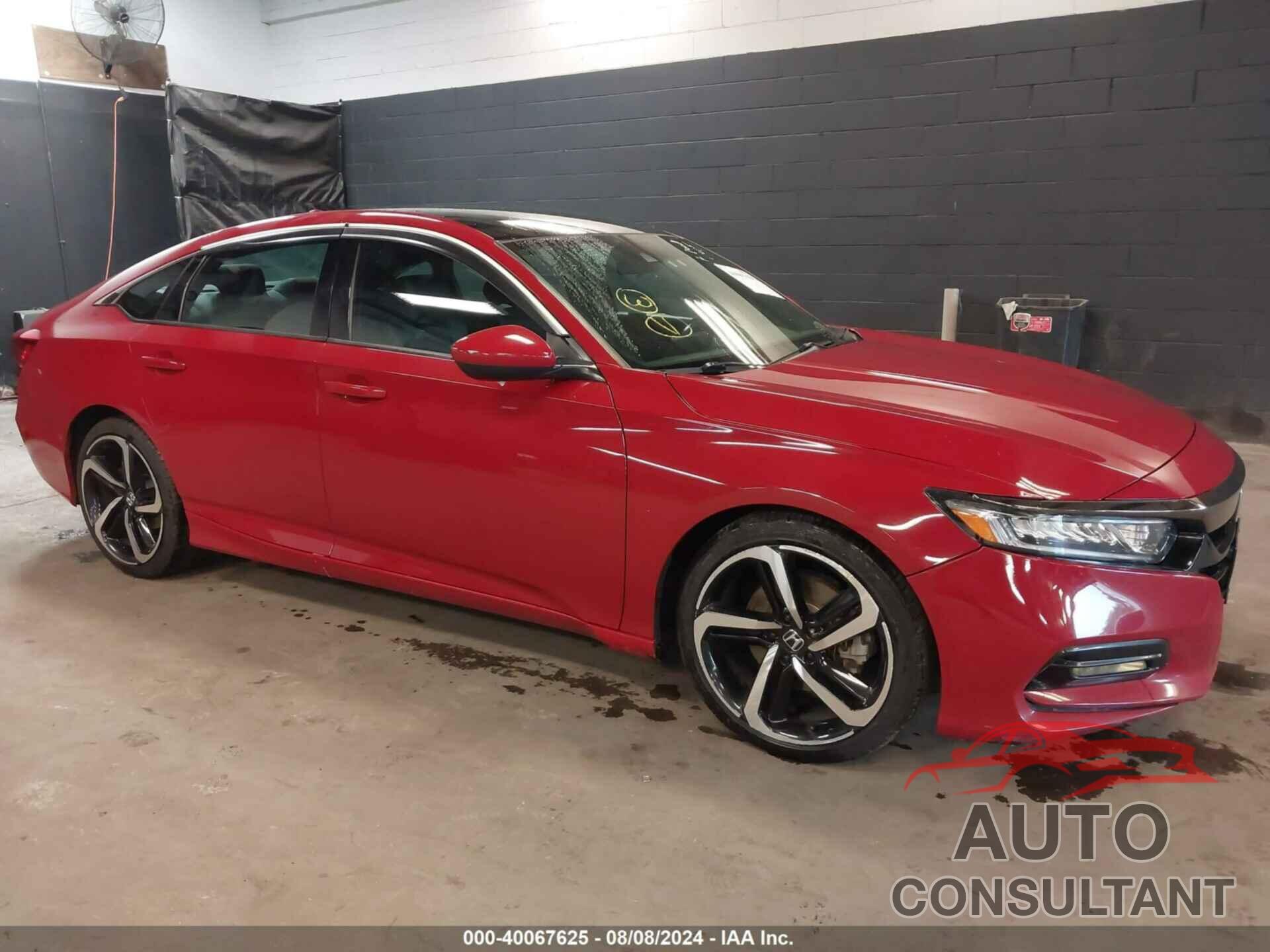 HONDA ACCORD 2018 - 1HGCV1F33JA160649