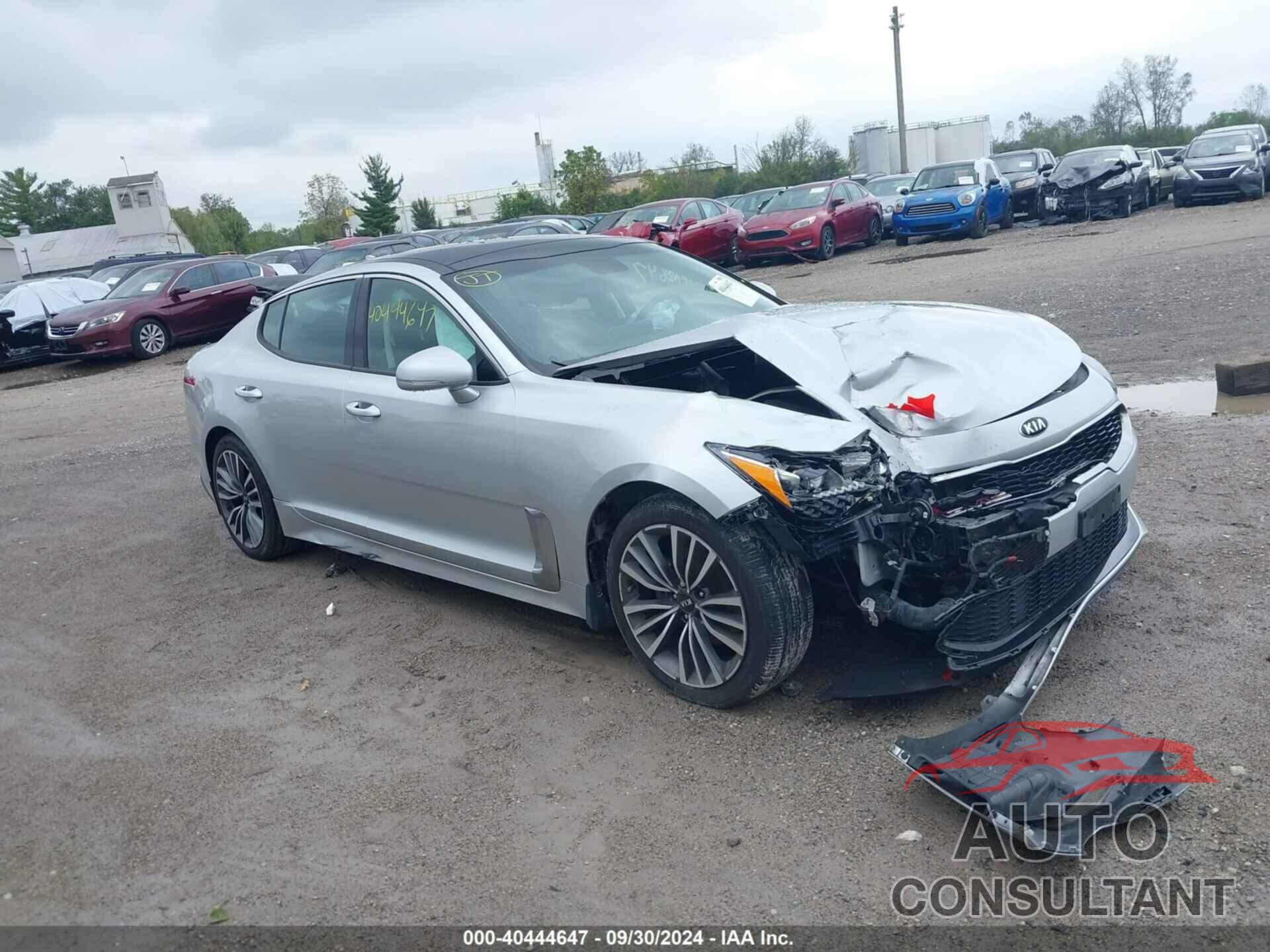 KIA STINGER 2018 - KNAE25LA2J6030758