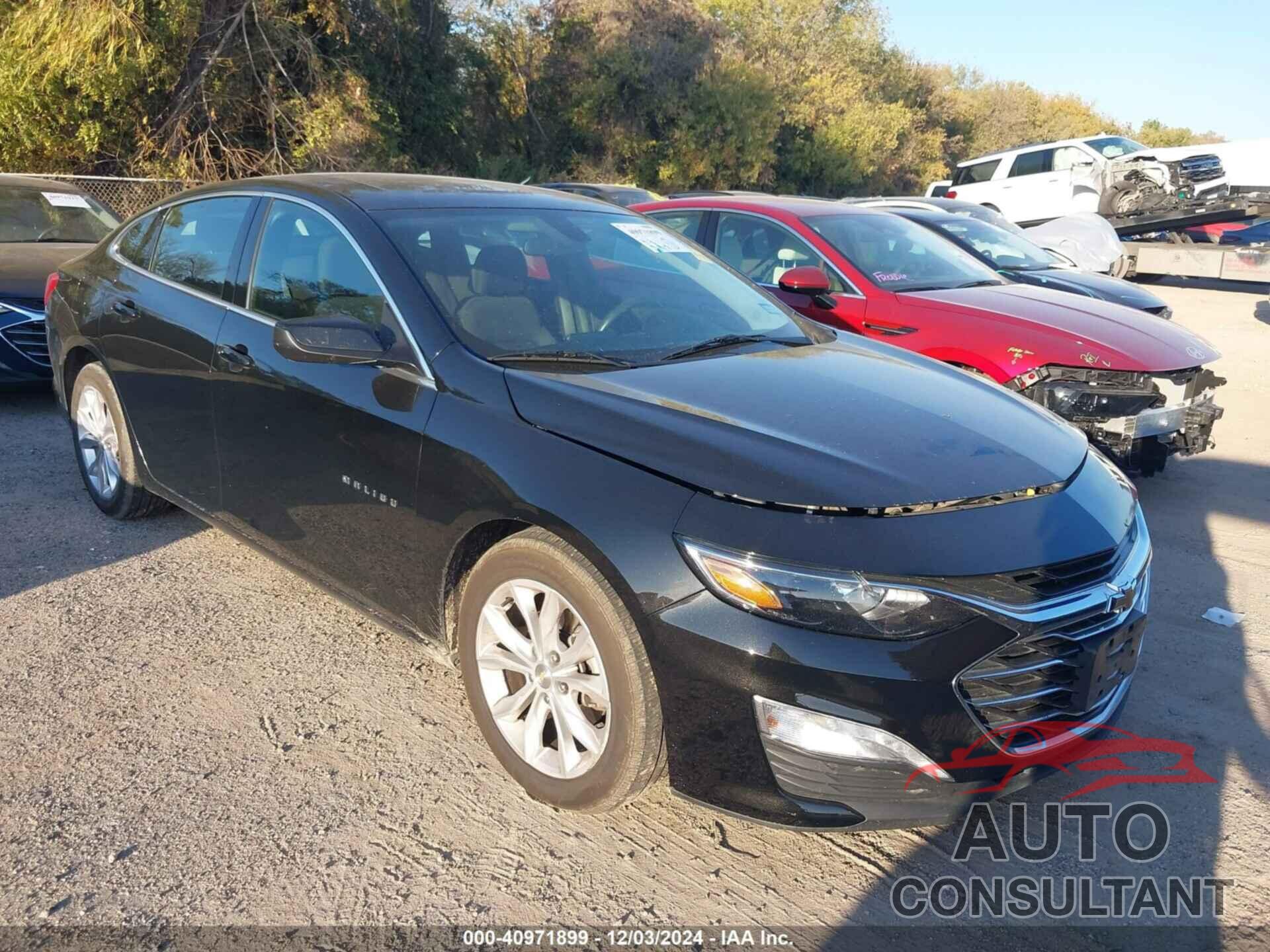 CHEVROLET MALIBU 2022 - 1G1ZD5ST0NF117171