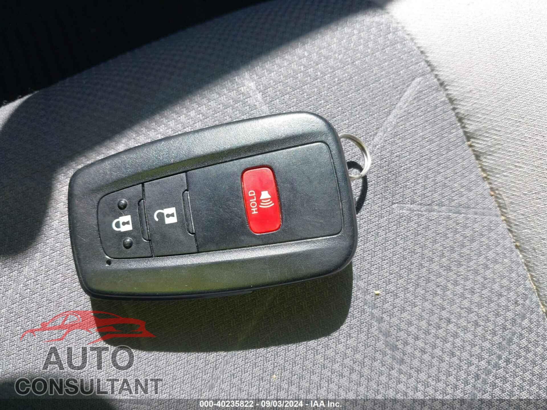 TOYOTA RAV4 2019 - JTMP1RFV2KD008194