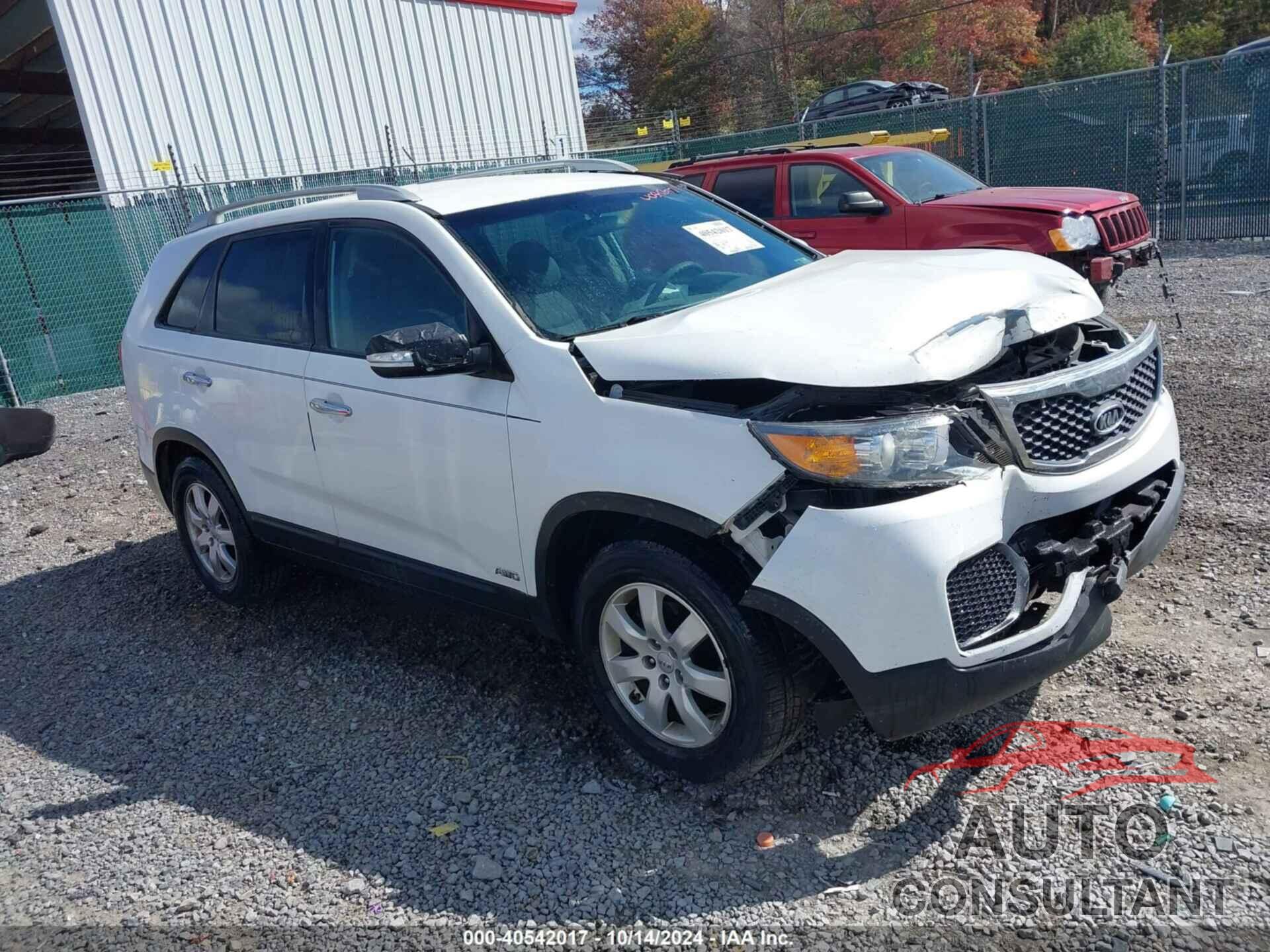 KIA SORENTO 2013 - 5XYKTDA28DG314812