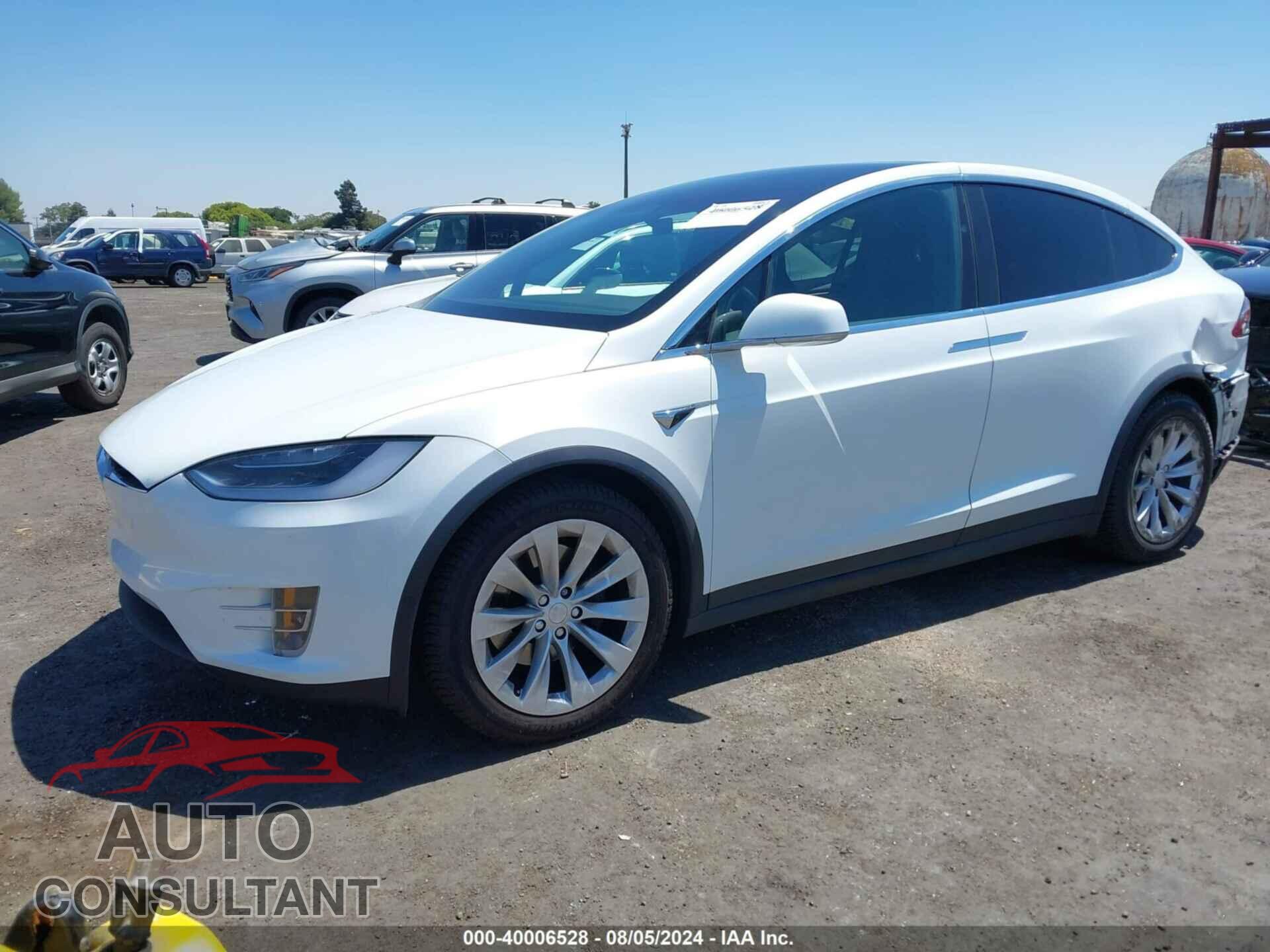 TESLA MODEL X 2018 - 5YJXCBE22JF101300