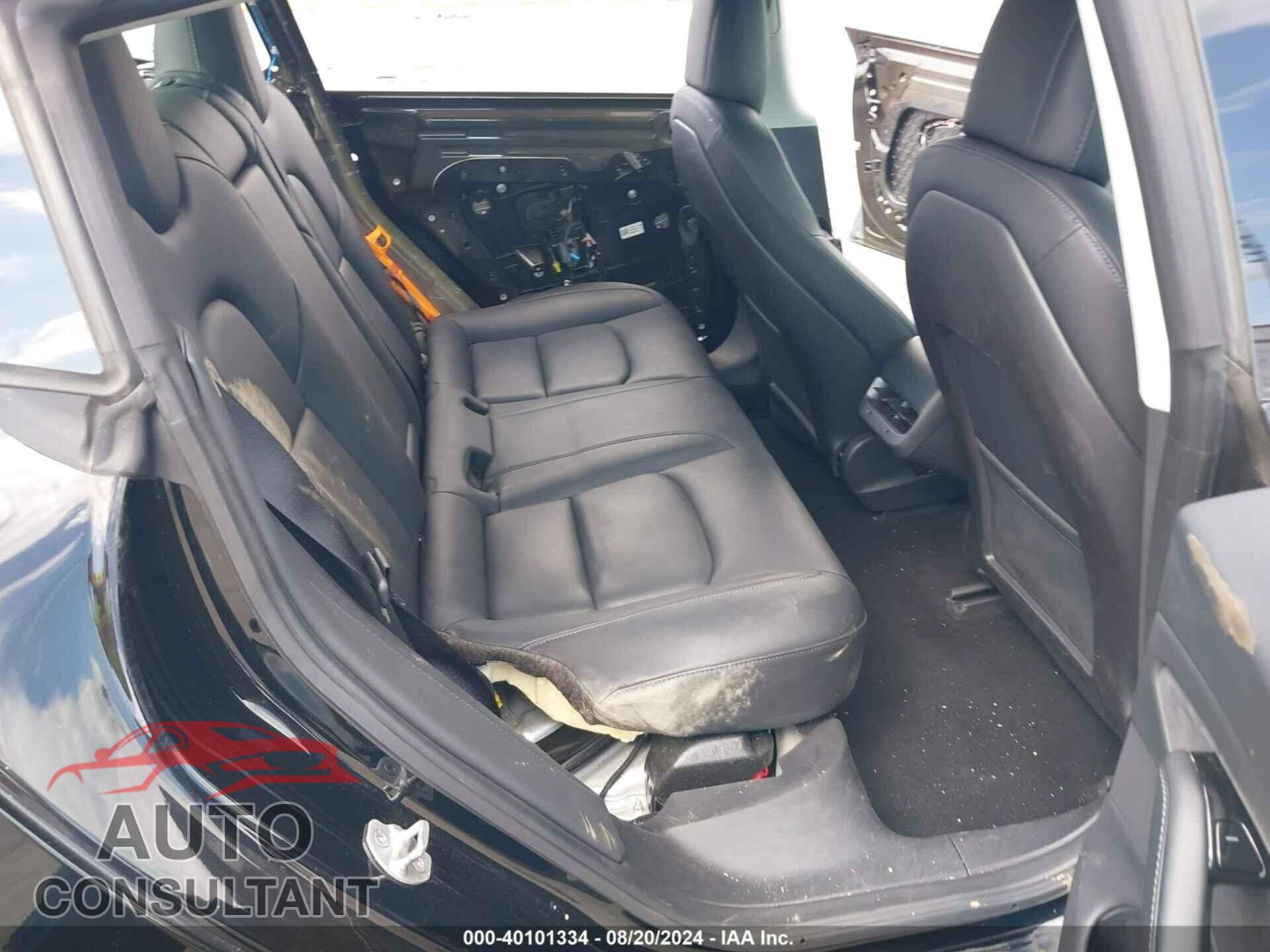 TESLA MODEL 3 2018 - 5YJ3E1EA5JF152901