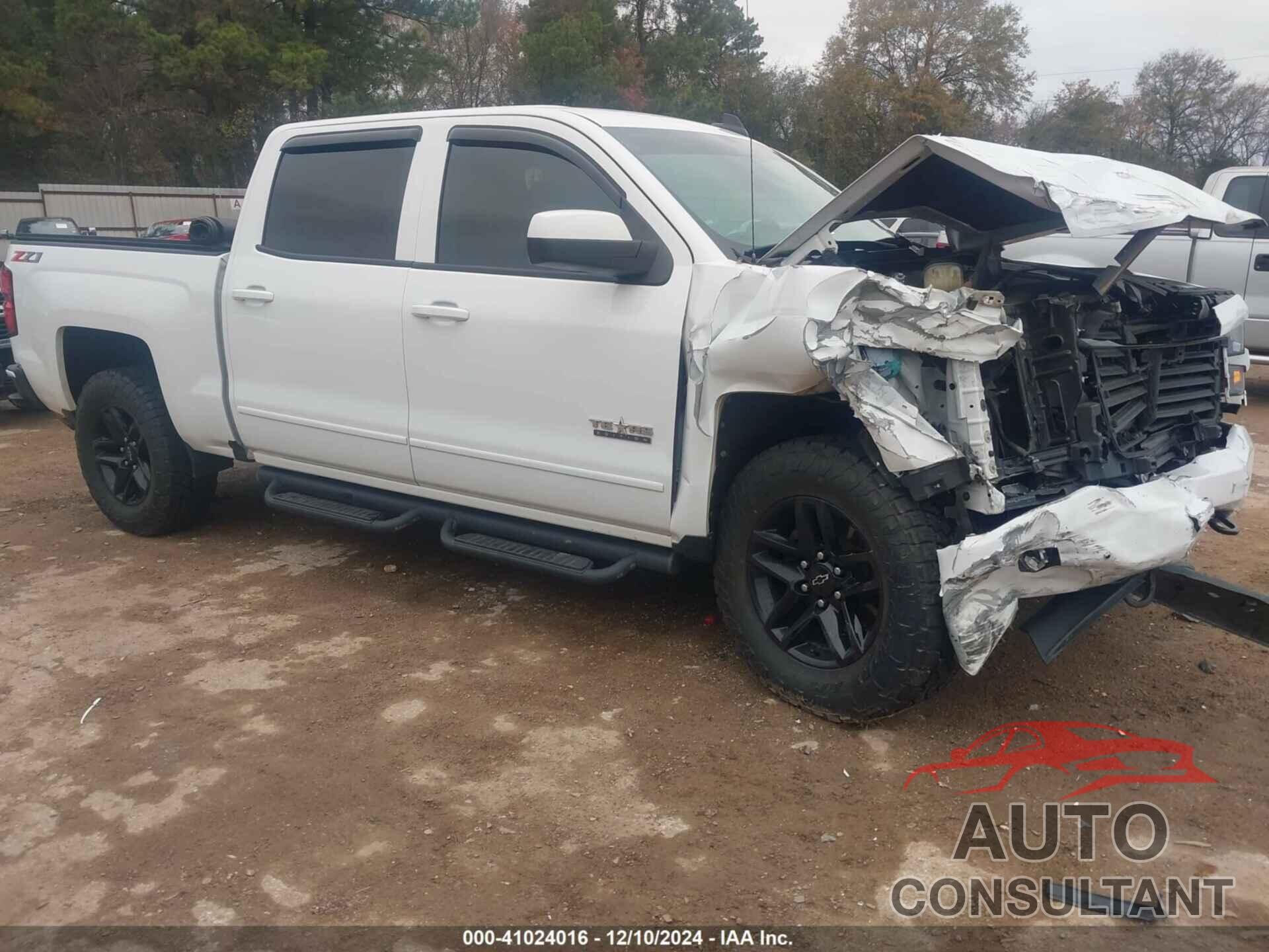 CHEVROLET SILVERADO 1500 2018 - 3GCUKREC0JG485398