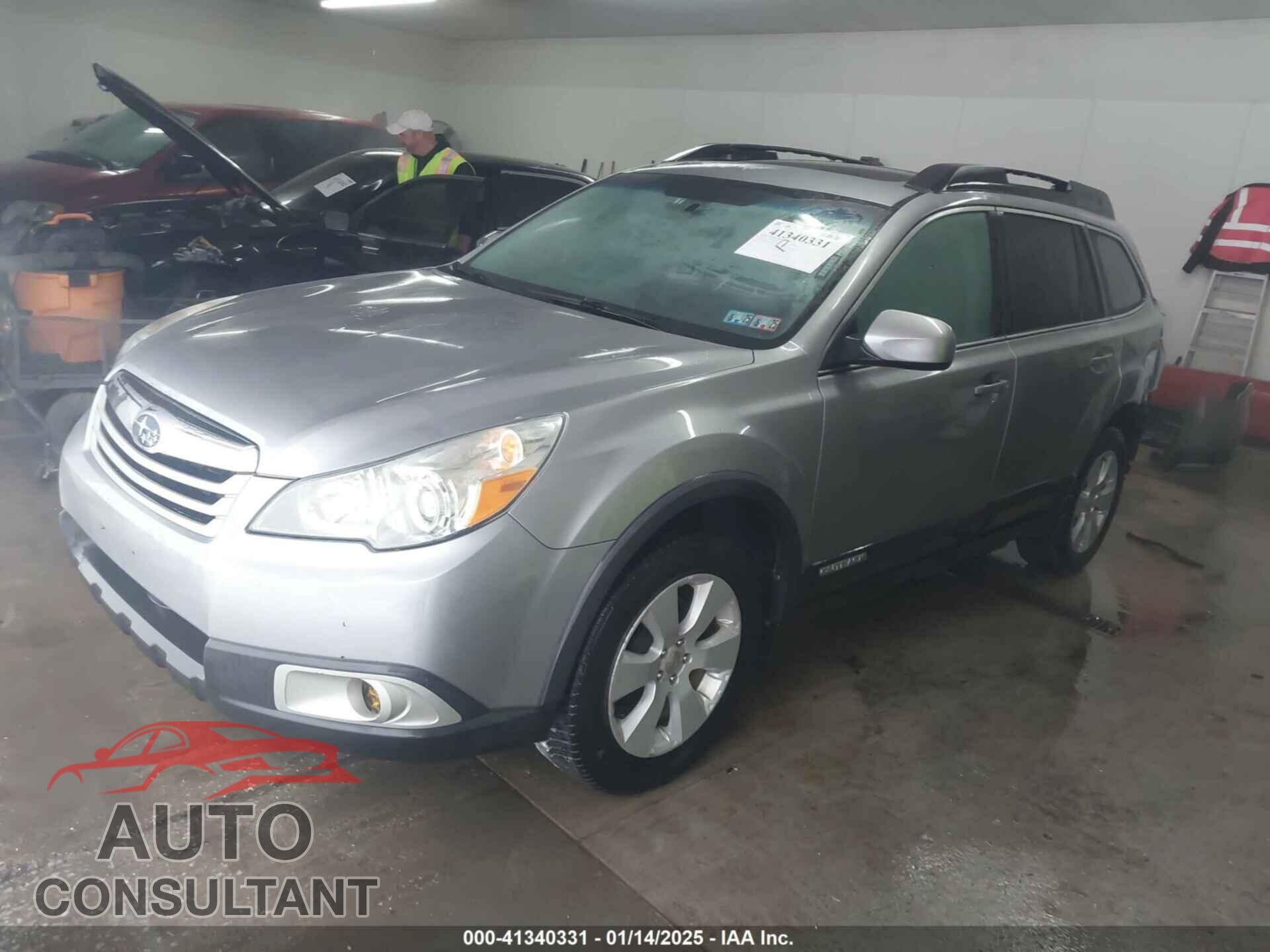 SUBARU OUTBACK 2010 - 4S4BRBGC8A3325775