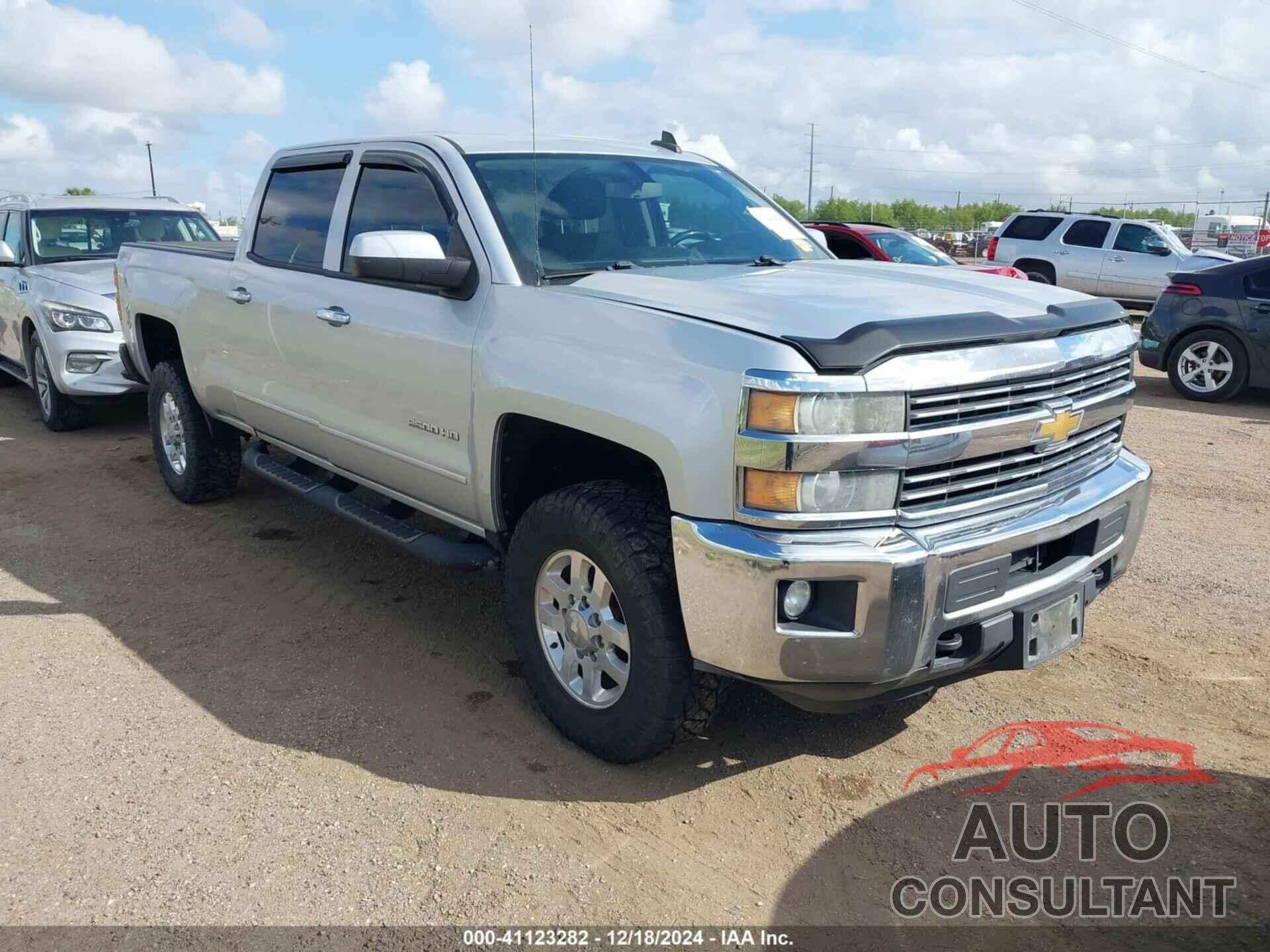 CHEVROLET SILVERADO 2500HD 2015 - 1GC1KVEG8FF586745