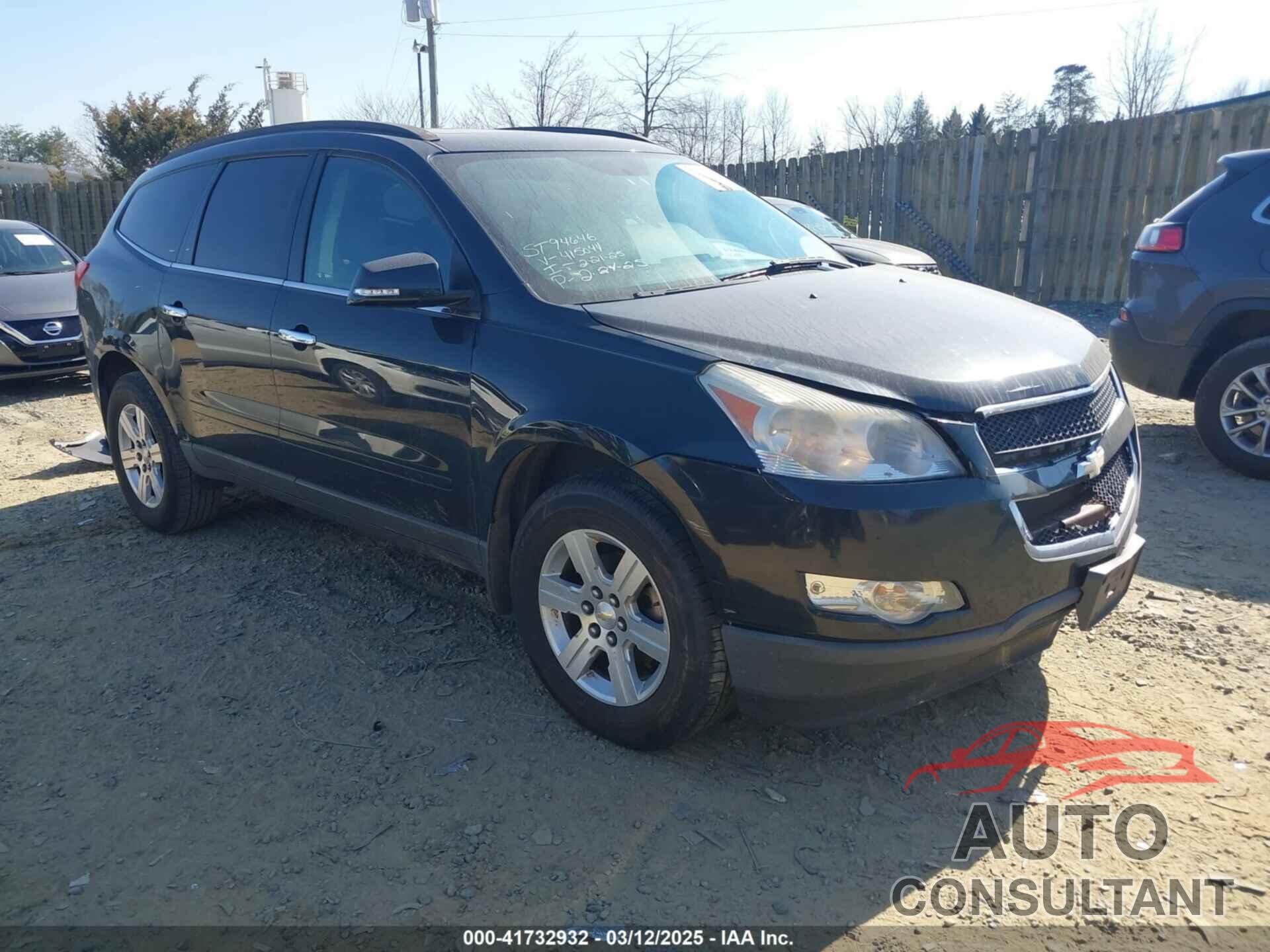 CHEVROLET TRAVERSE 2011 - 1GNKRJED5BJ415044