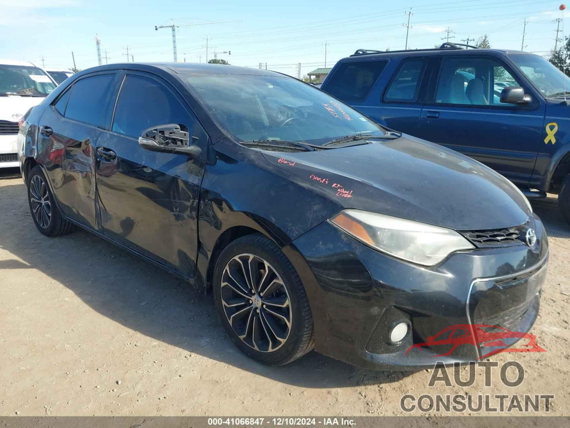 TOYOTA COROLLA 2015 - 5YFBURHE5FP289473