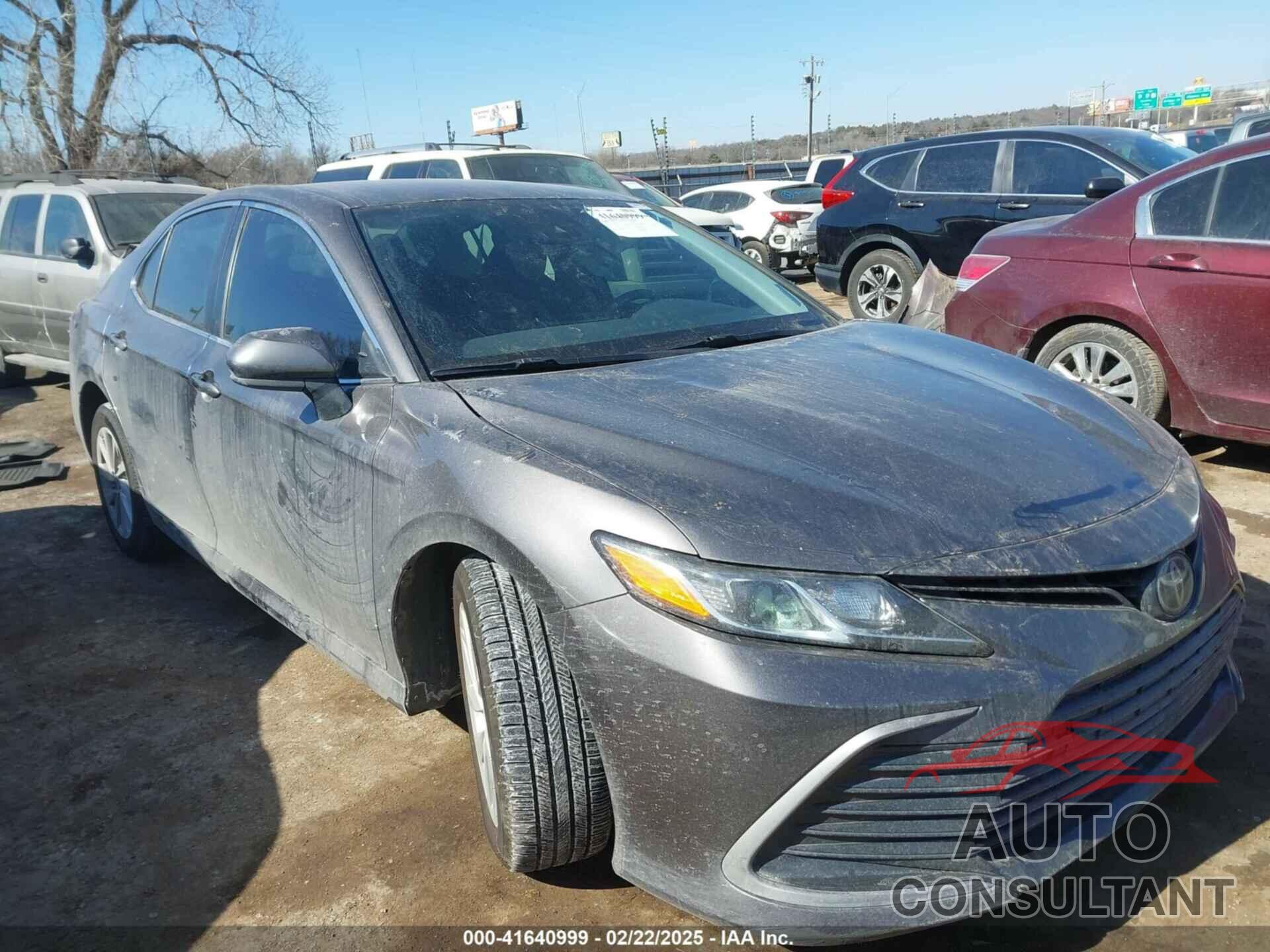 TOYOTA CAMRY 2023 - 4T1C11BK0PU102119