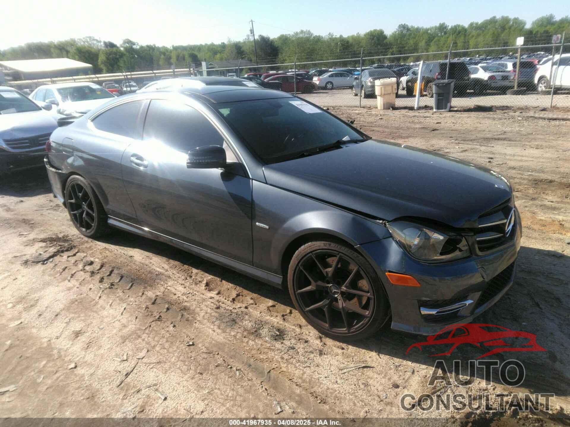 MERCEDES-BENZ C 250 2014 - WDDGJ4HB0EG255759