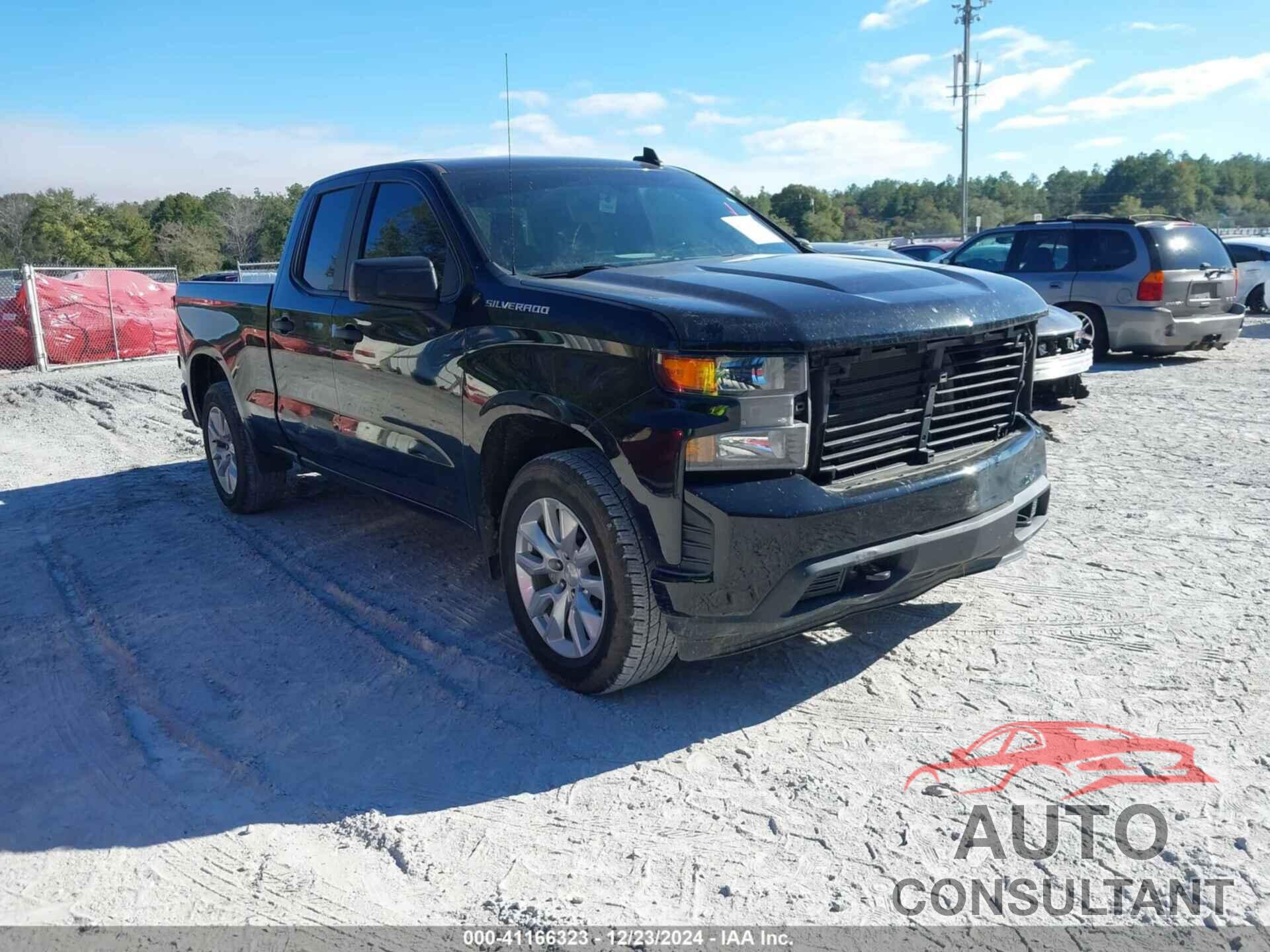 CHEVROLET SILVERADO 1500 2020 - 1GCRWBEK8LZ215072