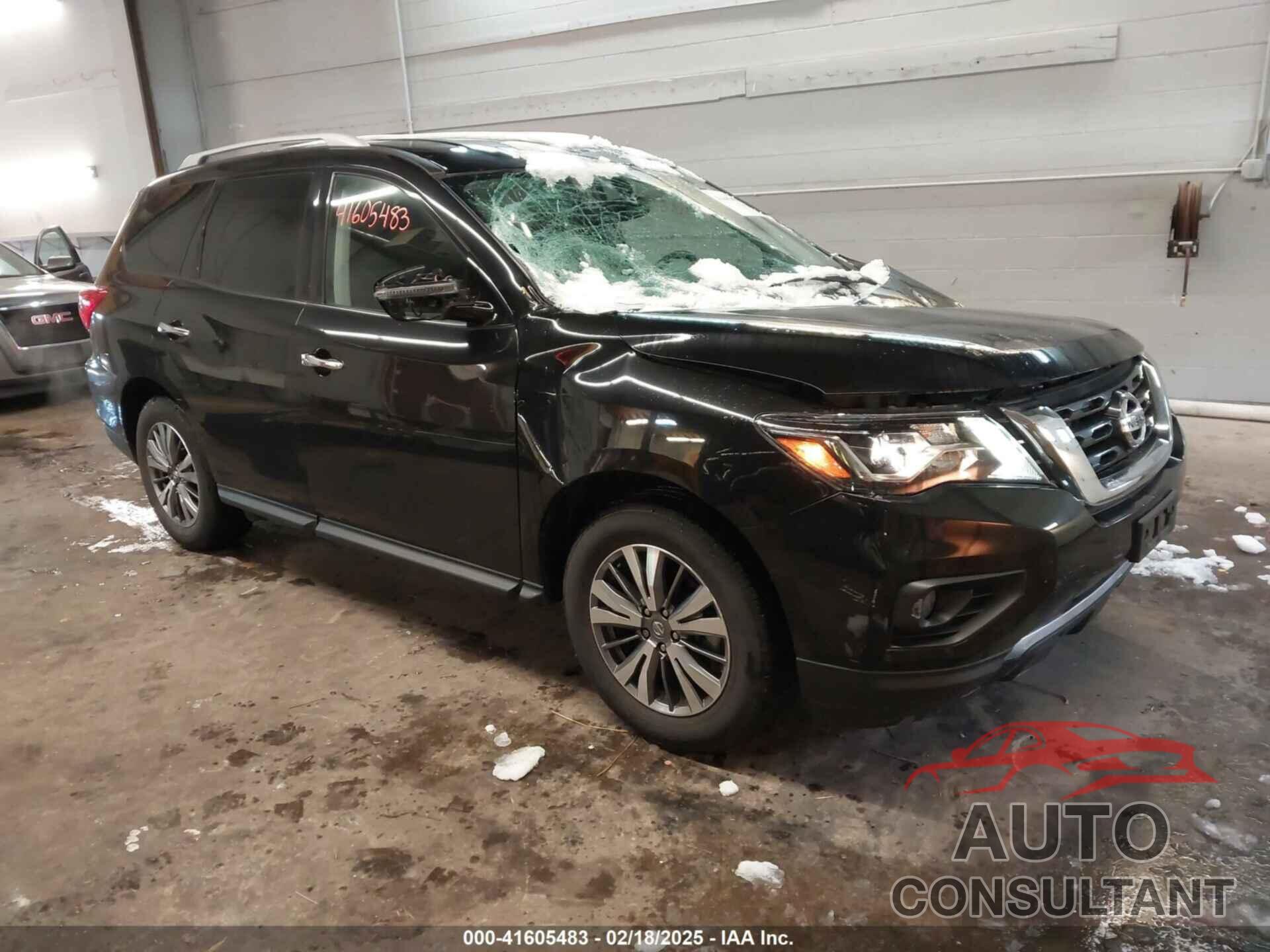 NISSAN PATHFINDER 2019 - 5N1DR2MM6KC645748