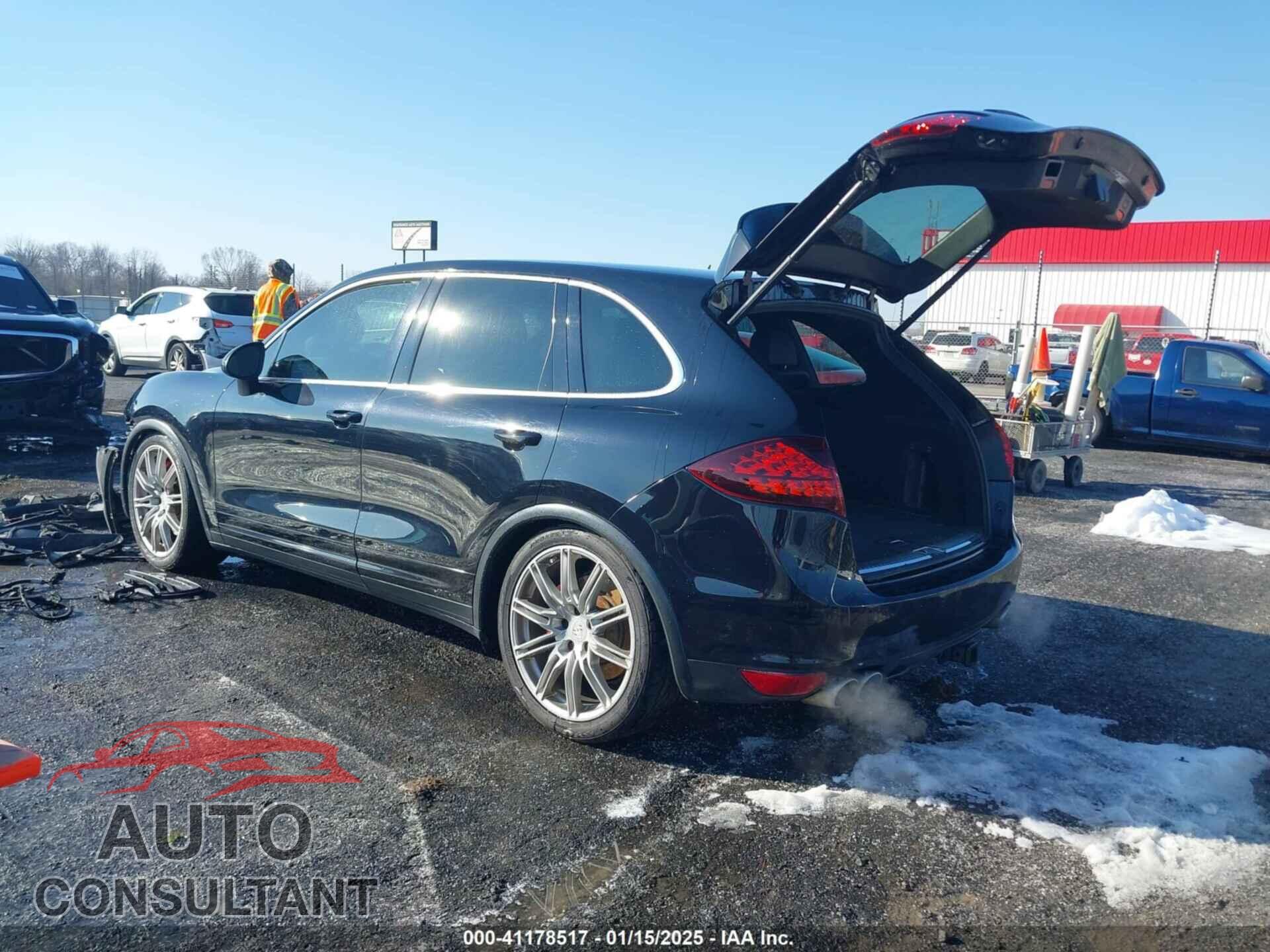 PORSCHE CAYENNE 2011 - WP1AC2A24BLA81270