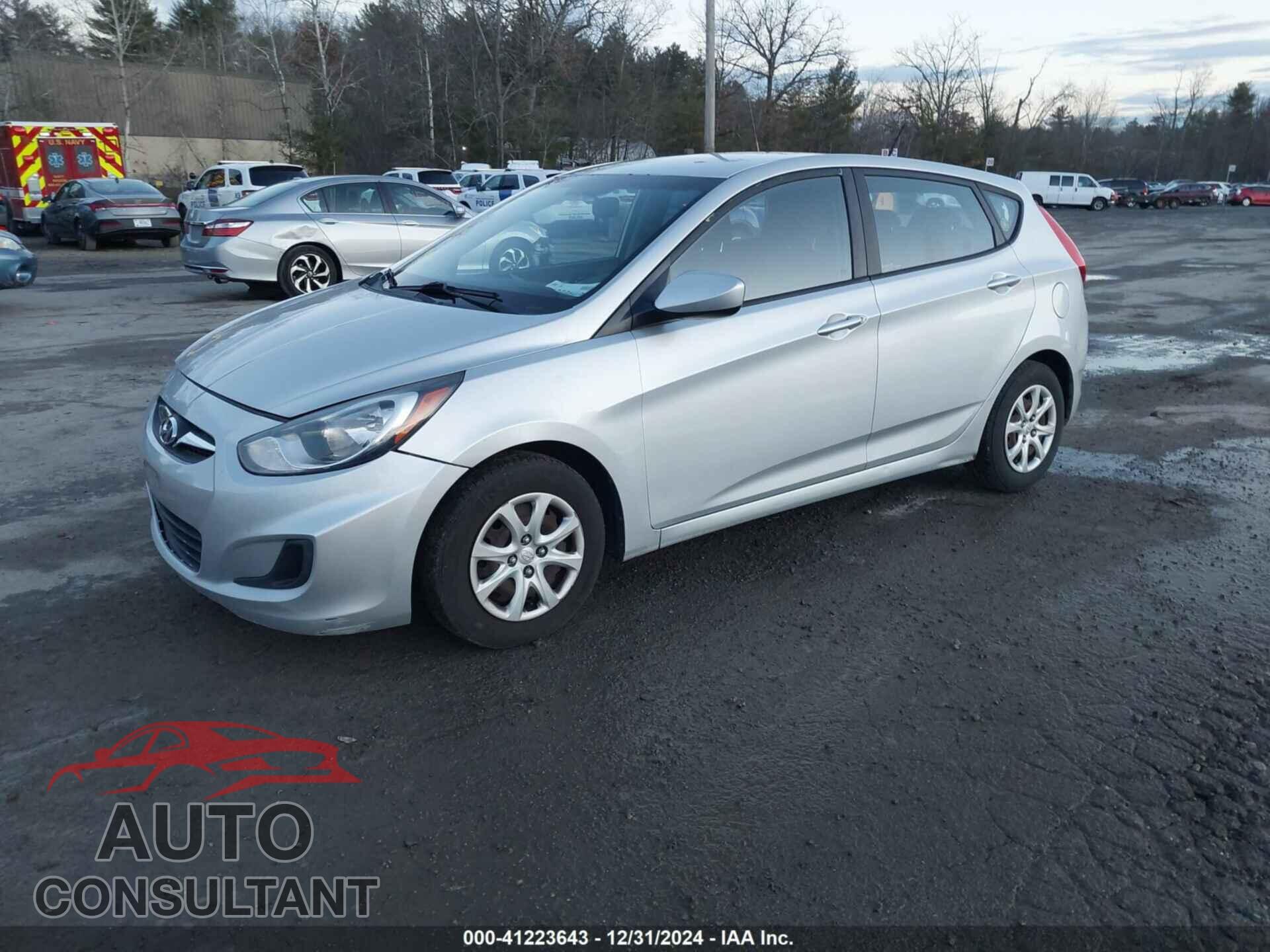 HYUNDAI ACCENT 2013 - KMHCT5AE4DU099234
