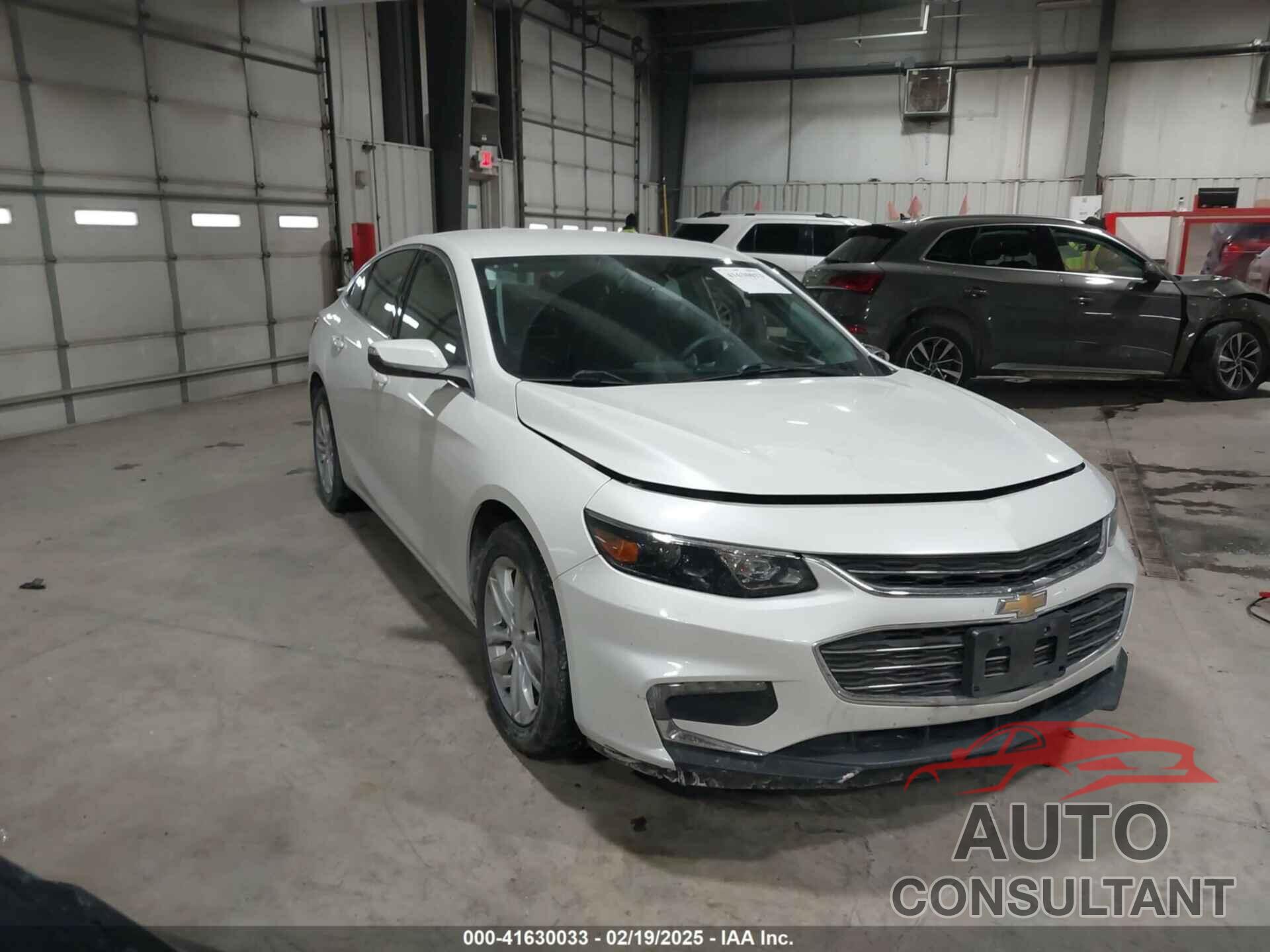 CHEVROLET MALIBU 2017 - 1G1ZE5ST6HF135546