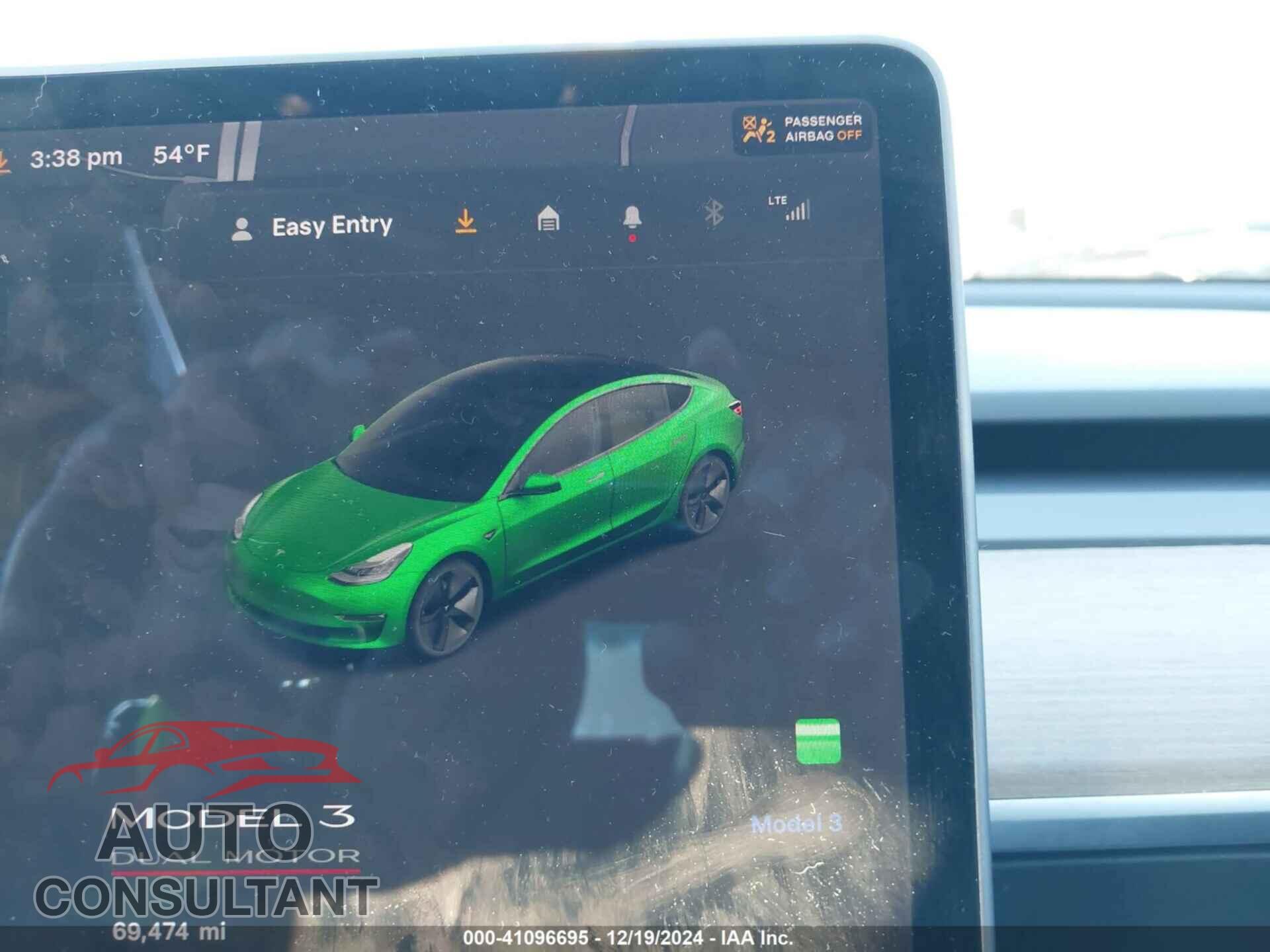 TESLA MODEL 3 2019 - 5YJ3E1EB2KF418370