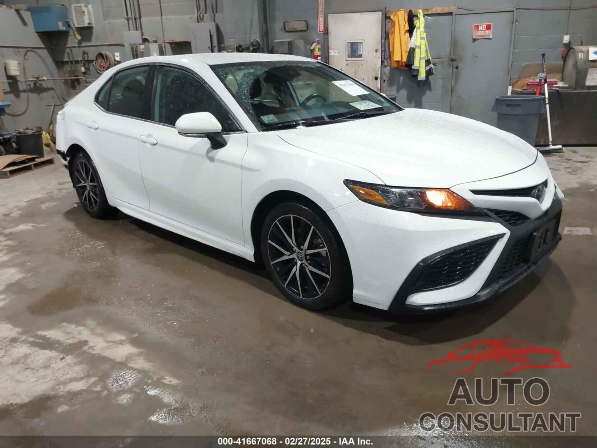TOYOTA CAMRY 2023 - 4T1G11AK7PU768185