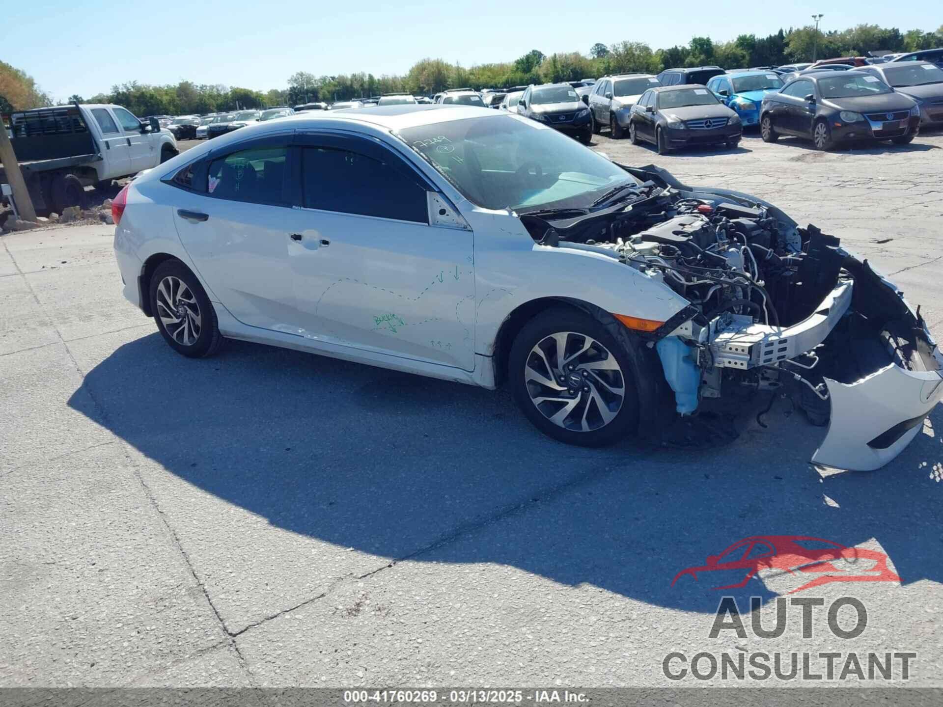 HONDA CIVIC 2018 - 19XFC2F70JE204999