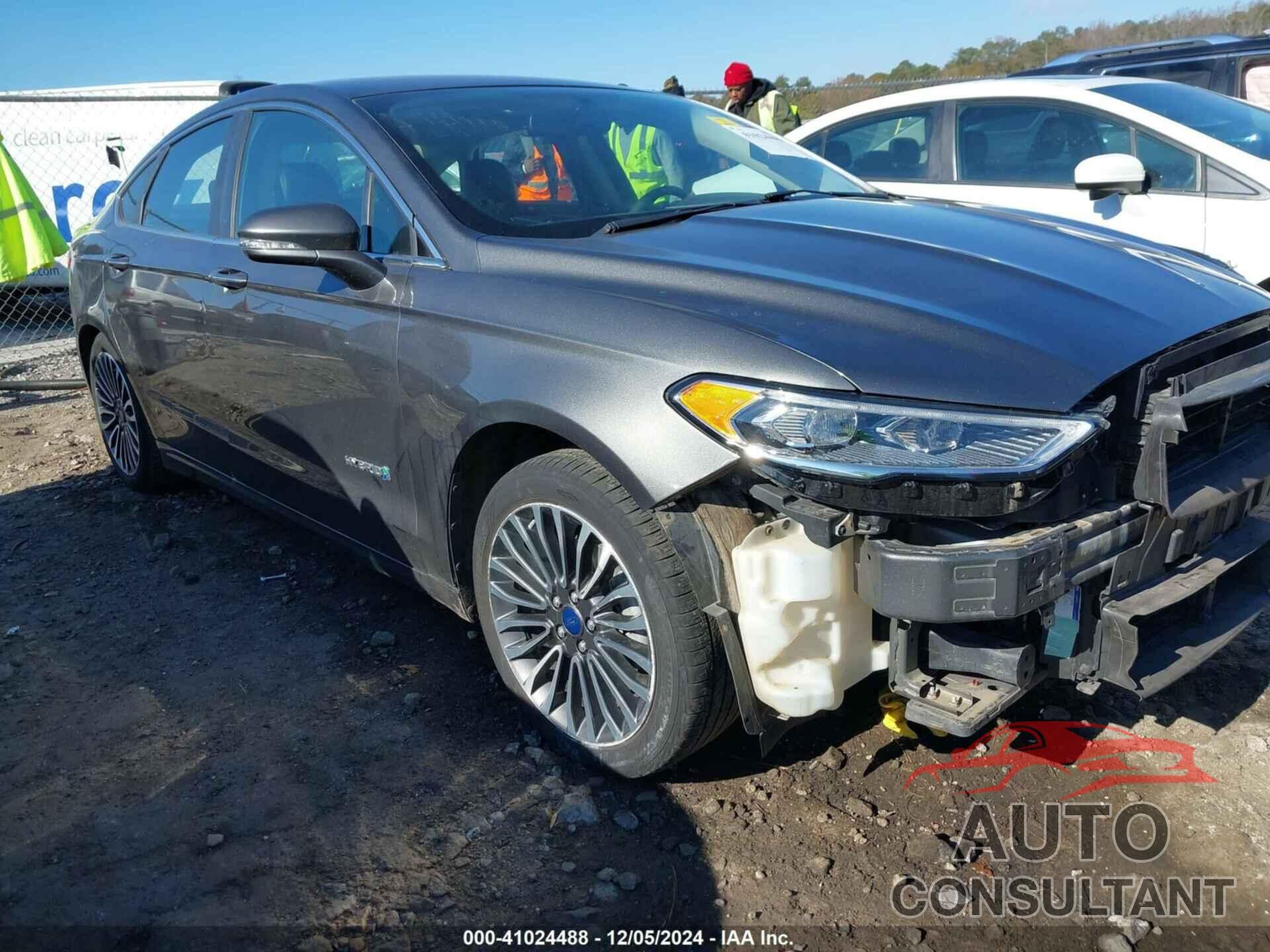 FORD FUSION HYBRID 2017 - 3FA6P0RU2HR237716