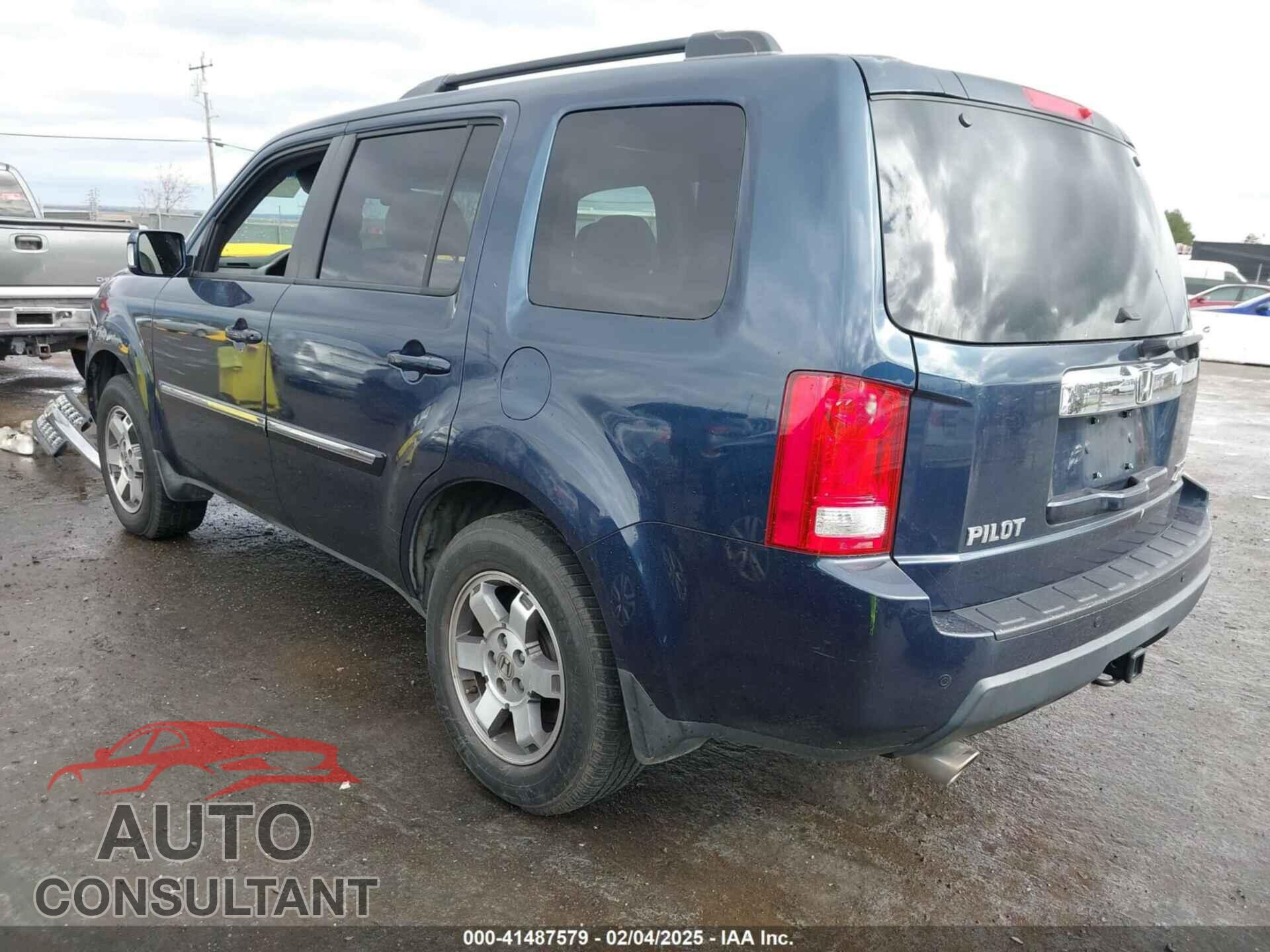 HONDA PILOT 2011 - 5FNYF4H93BB090065