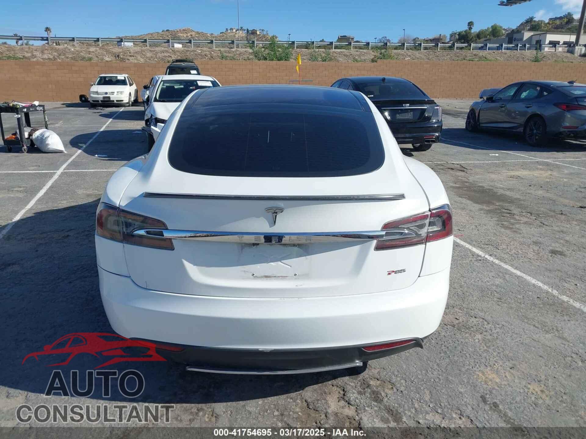 TESLA MODEL S 2013 - 5YJSA1DP5DFP09971