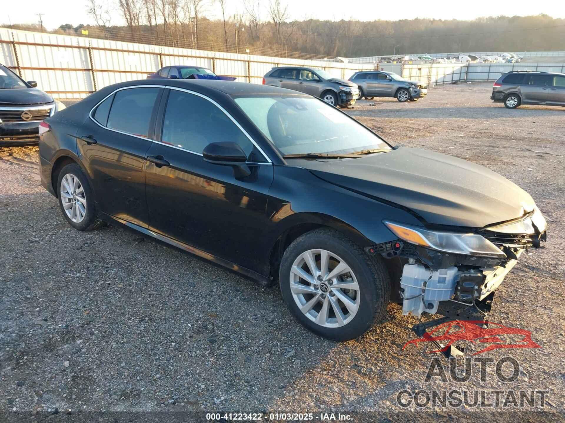 TOYOTA CAMRY 2022 - 4T1C11AK0NU692739