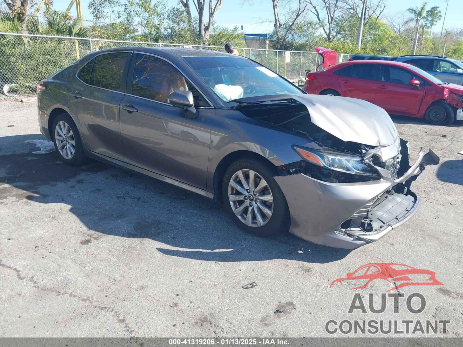 TOYOTA CAMRY 2019 - 4T1B11HK4KU184304