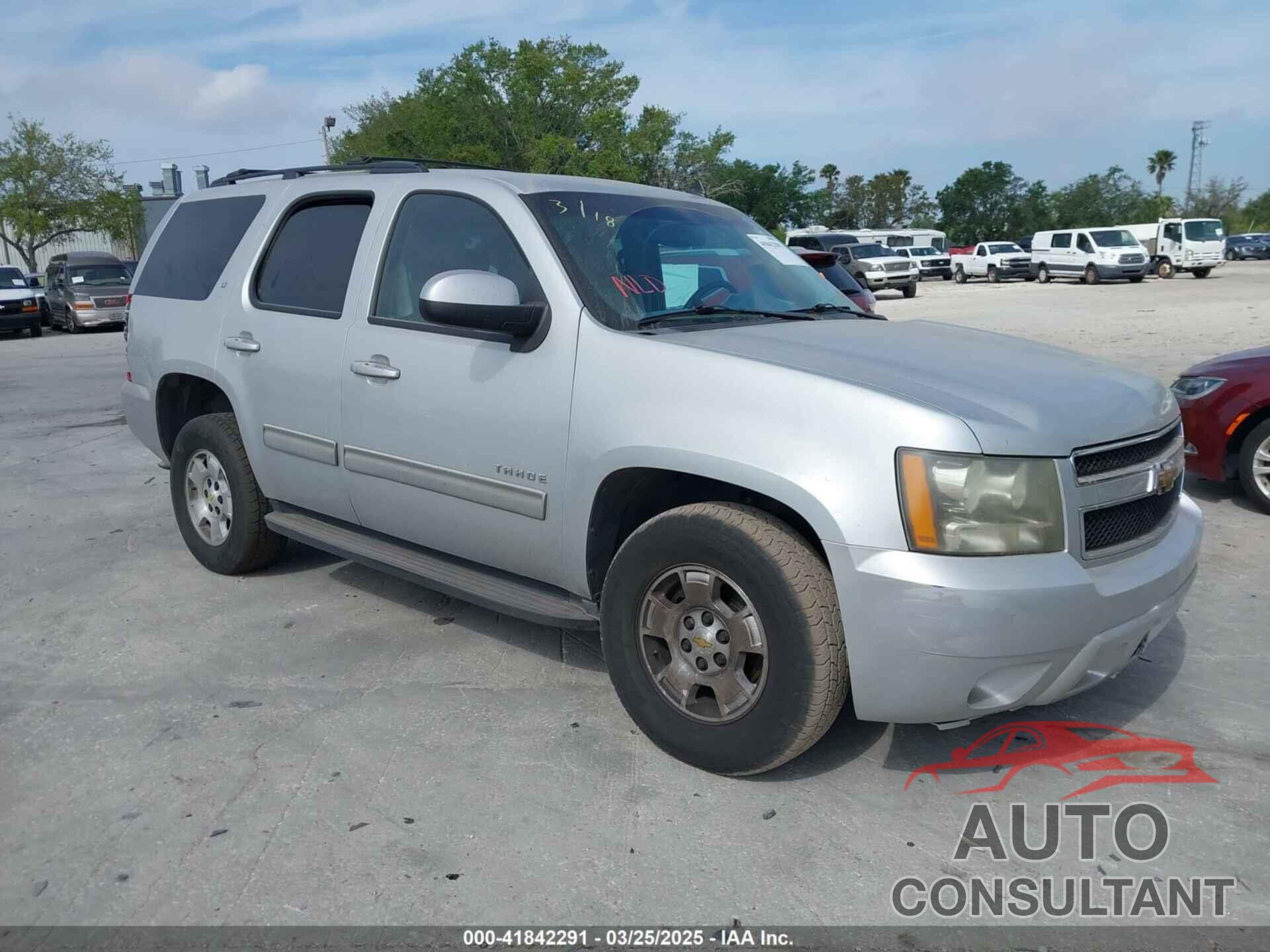 CHEVROLET TAHOE 2010 - 1GNUCBE04AR279051