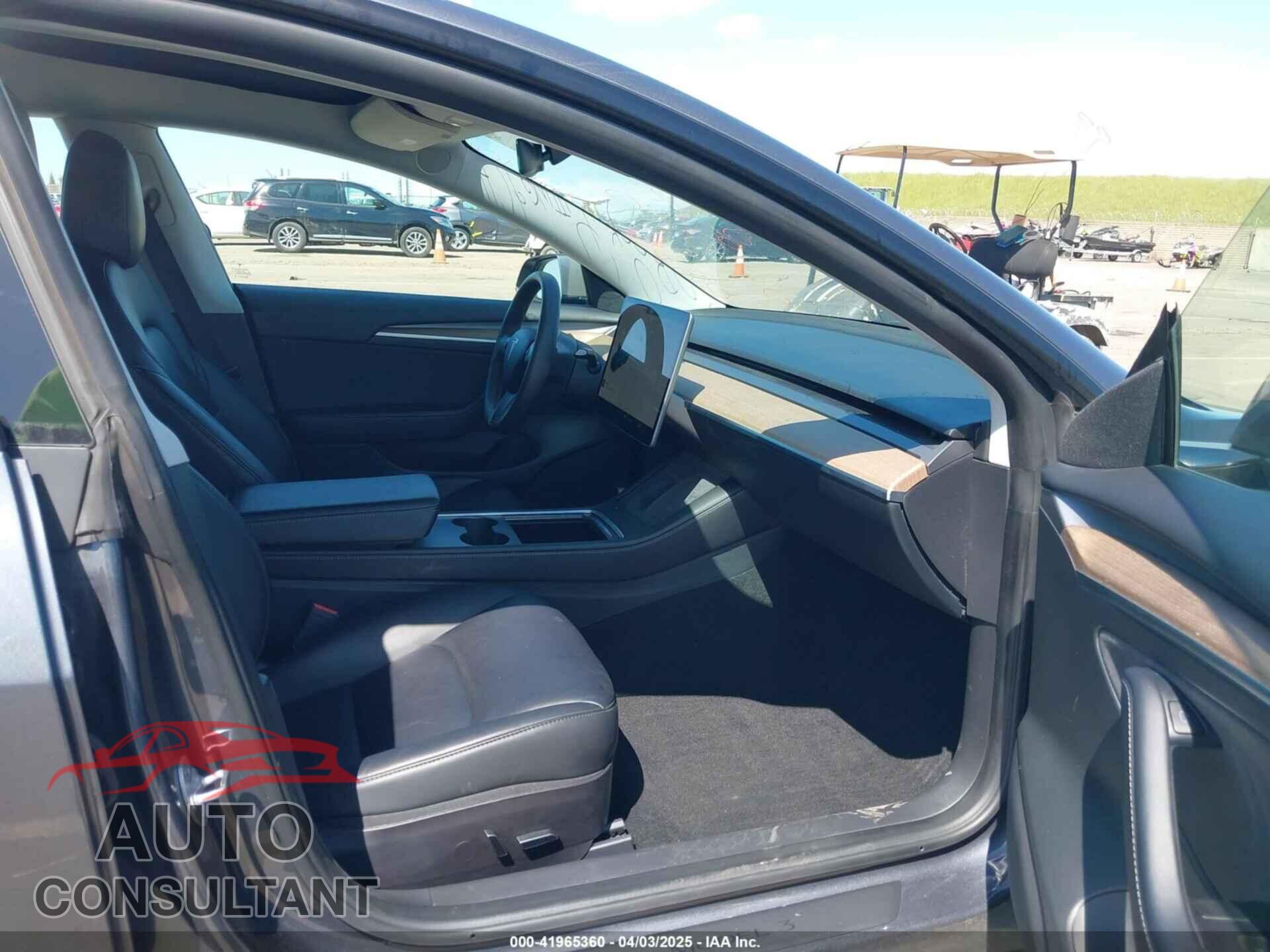 TESLA MODEL 3 2022 - 5YJ3E1EA6NF144098