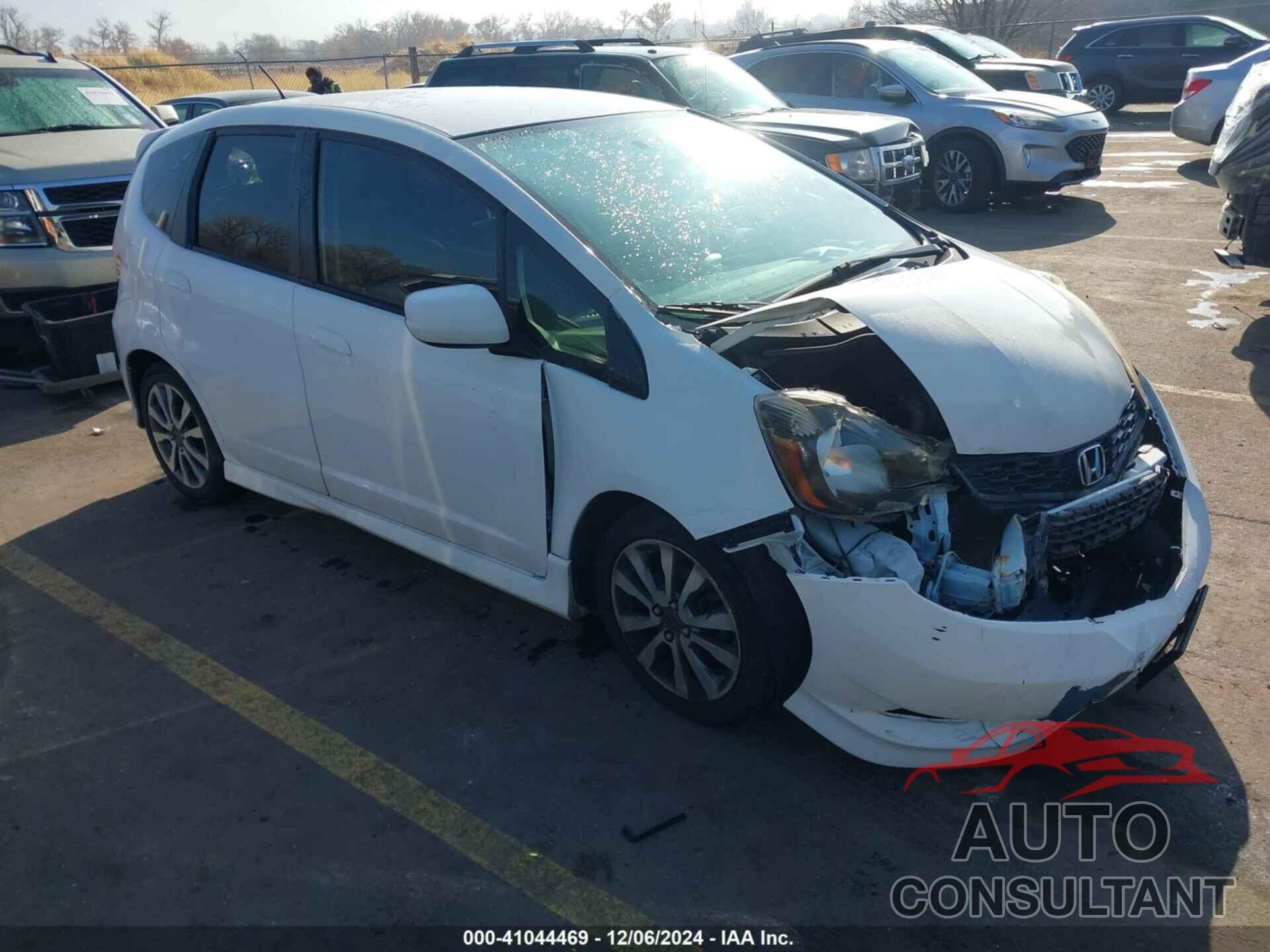 HONDA FIT 2013 - JHMGE8H51DC062556