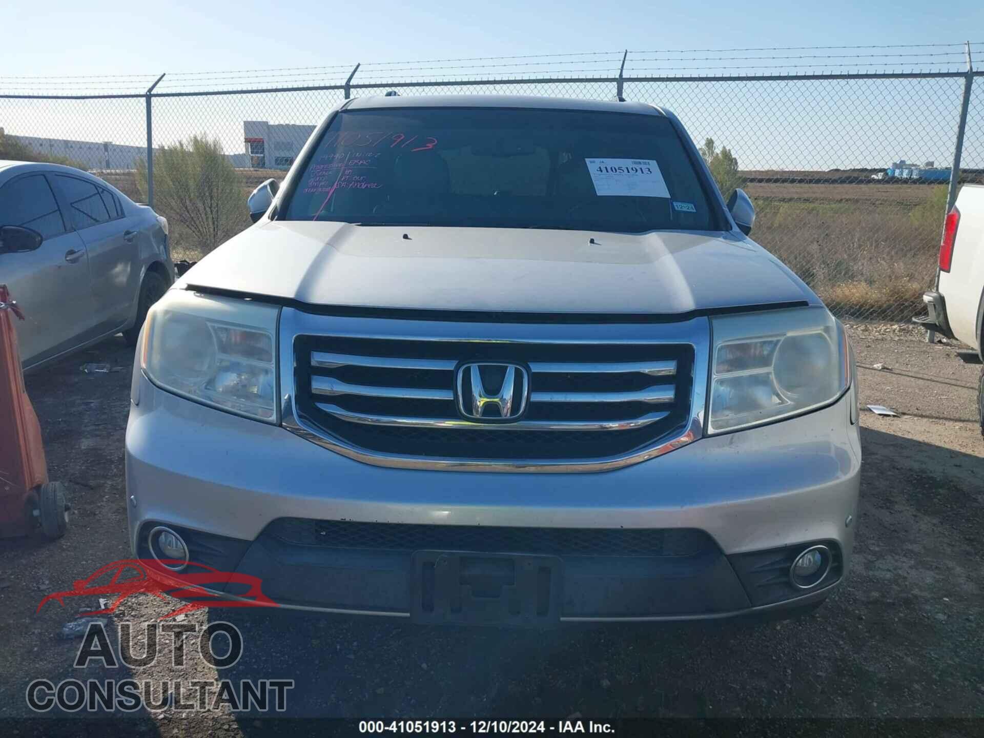 HONDA PILOT 2013 - 5FNYF3H92DB017444