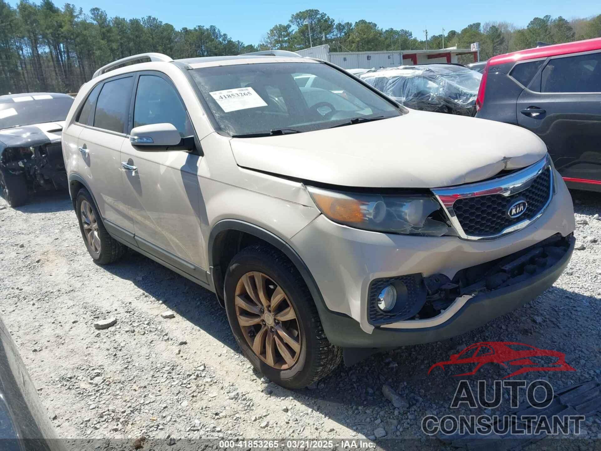 KIA SORENTO 2011 - 5XYKU4A27BG075490