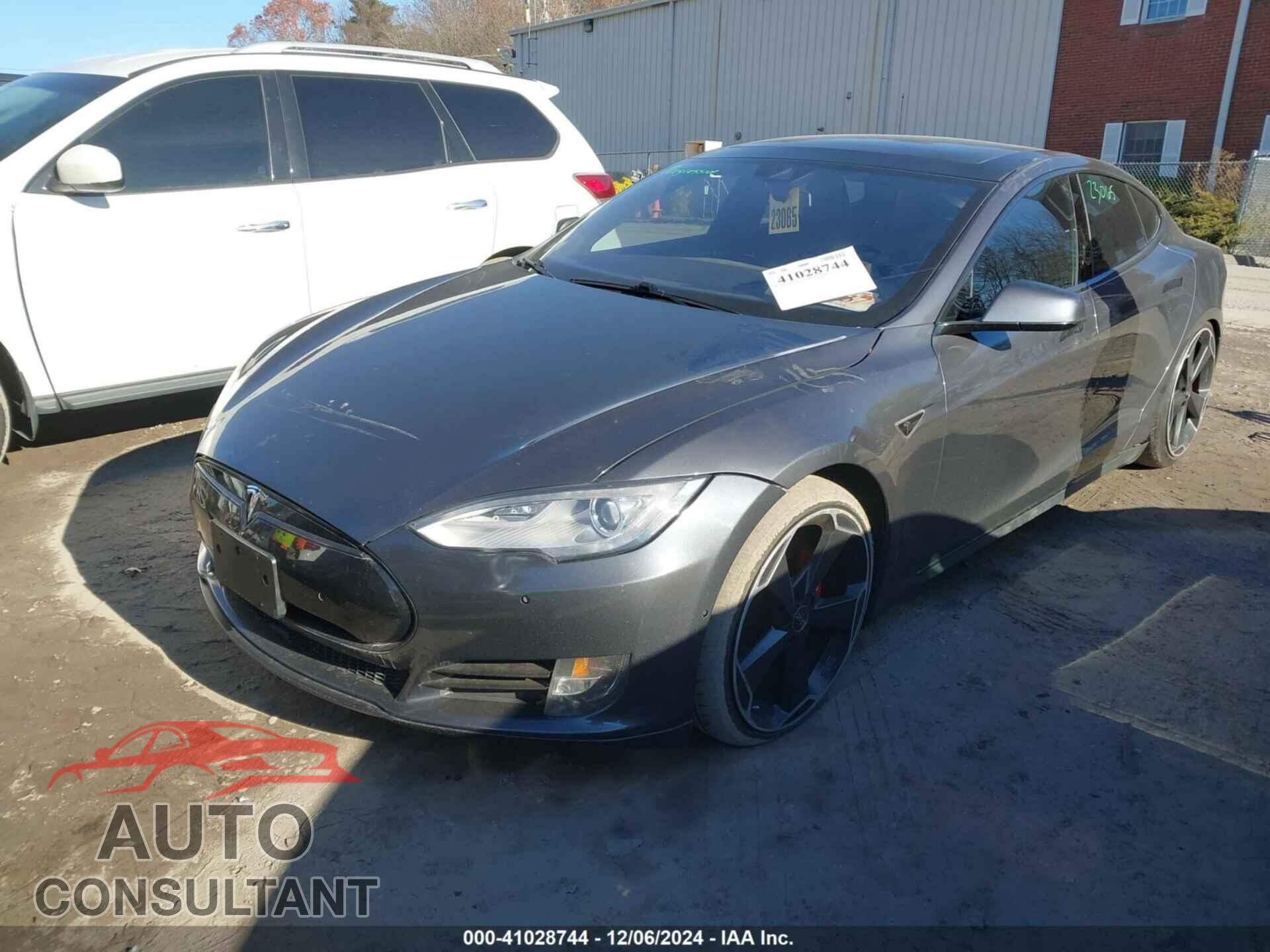 TESLA MODEL S 2016 - 5YJSA1E23GF129903