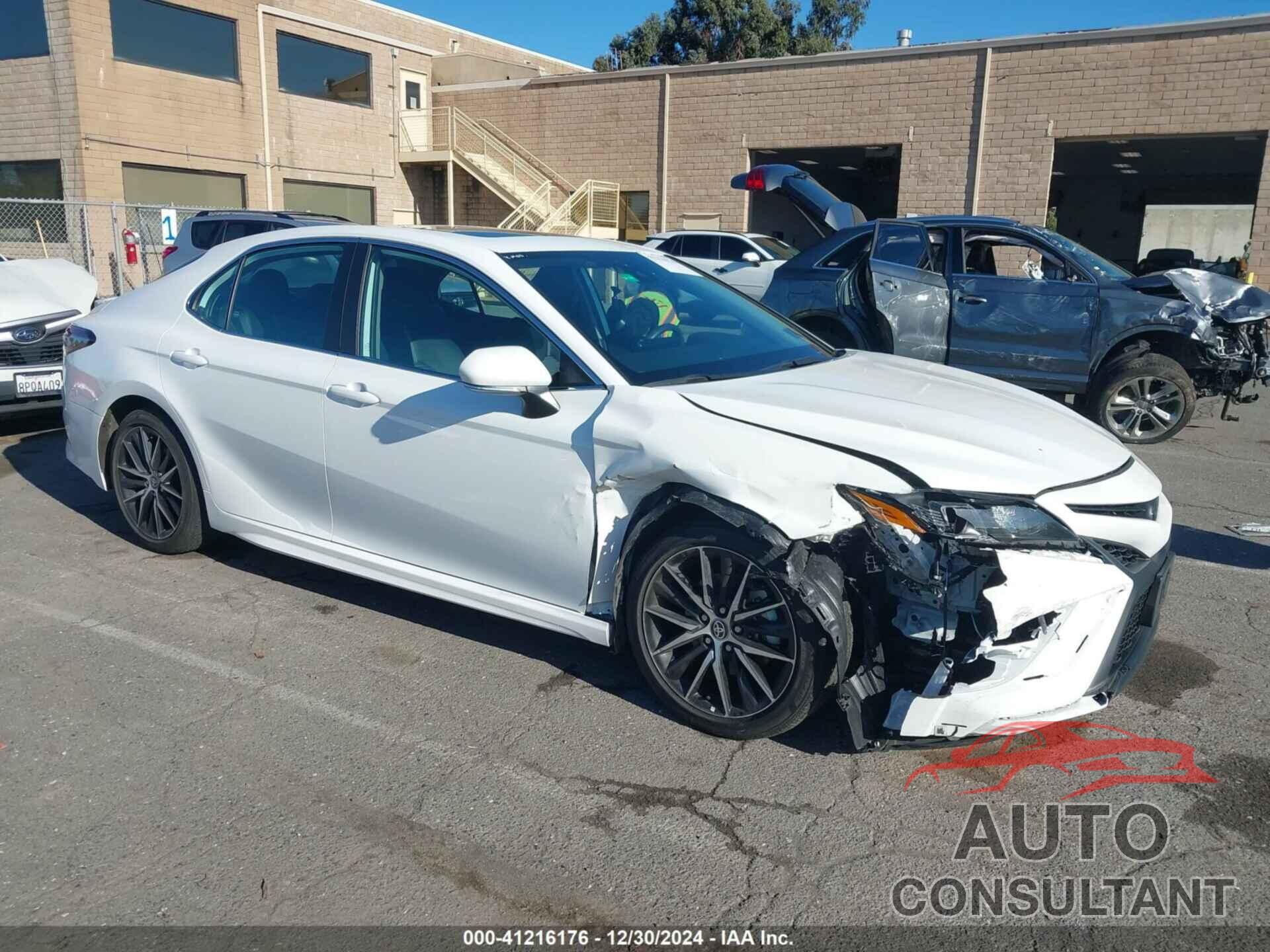 TOYOTA CAMRY 2024 - 4T1S11AK2RU217532