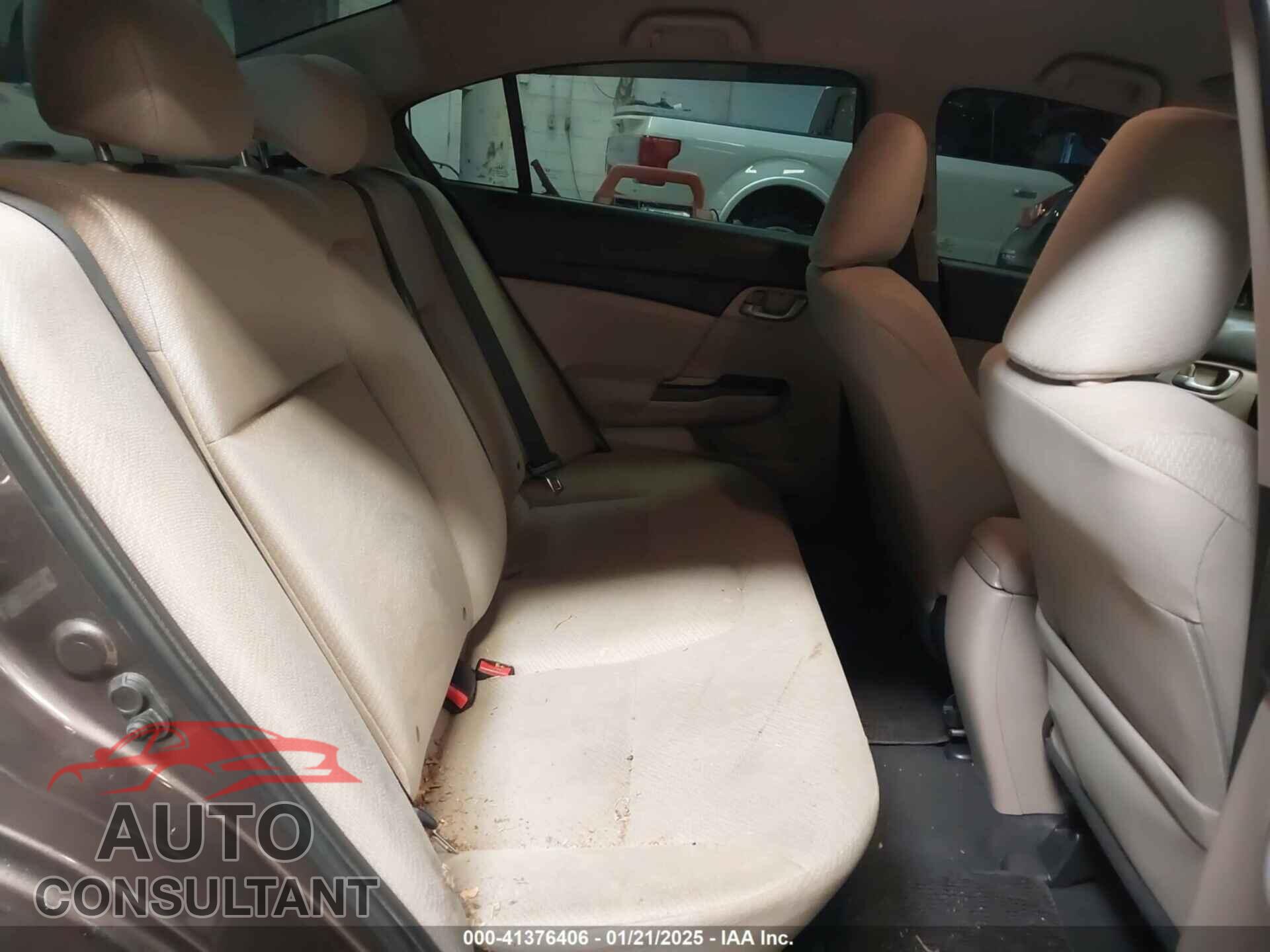 HONDA CIVIC 2013 - 2HGFB2F57DH542086